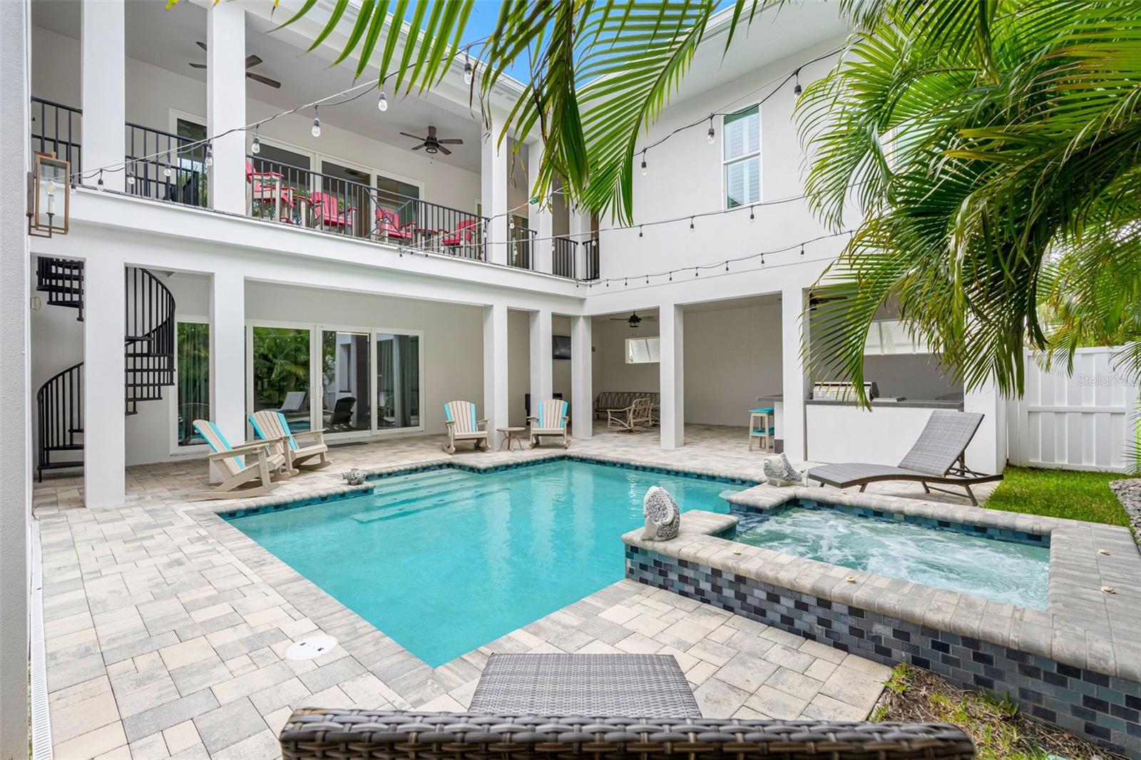 REDINGTON SHORES YACHT & TENNIS CLUB - Residential
