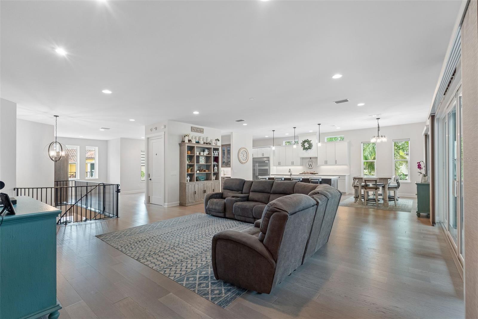 REDINGTON SHORES YACHT & TENNIS CLUB - Residential