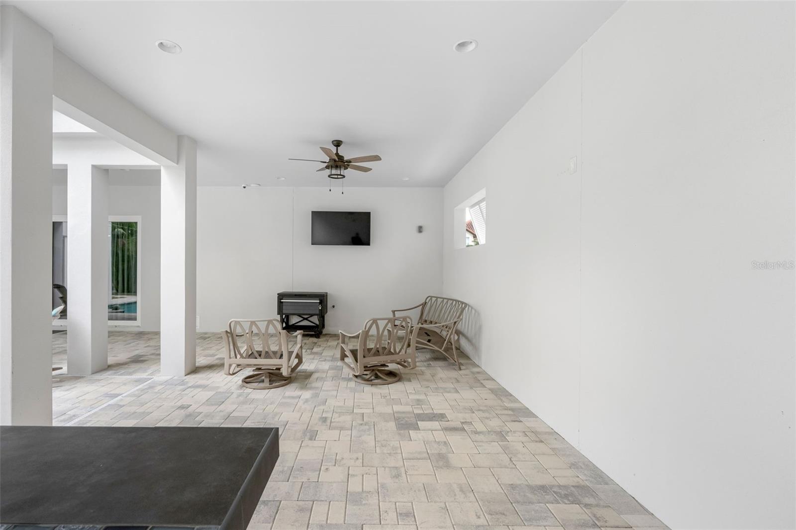 REDINGTON SHORES YACHT & TENNIS CLUB - Residential