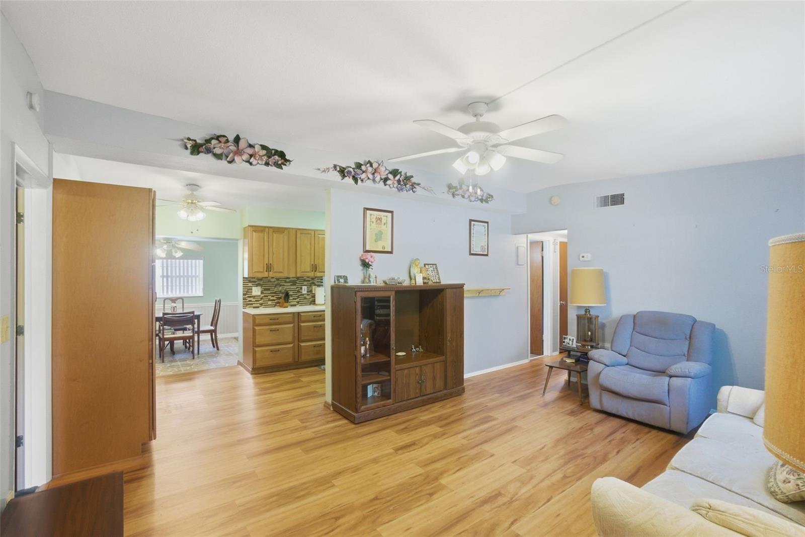 QUEENS MIRROR SOUTH 2ND REP ADD REP - Residential