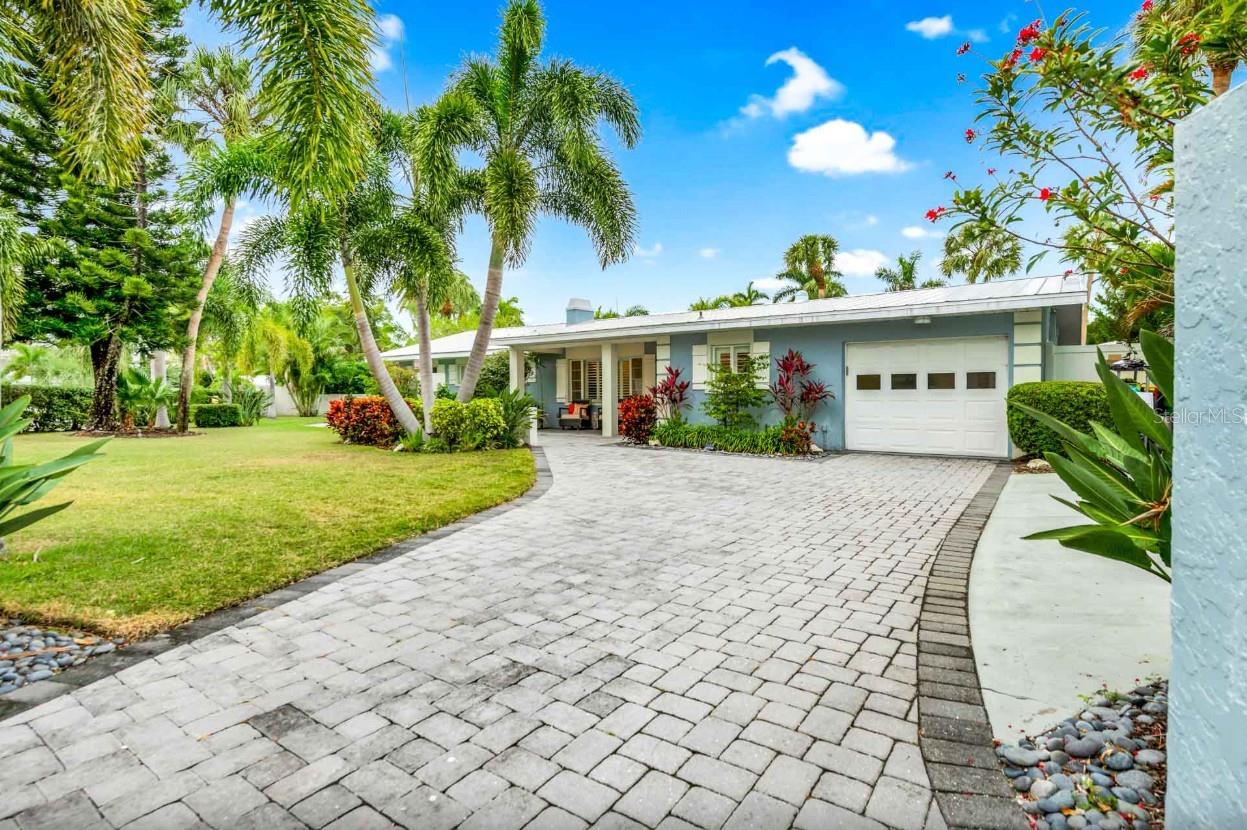 SAINT ARMANDS DIV JOHN RINGLING ESTATES - Residential