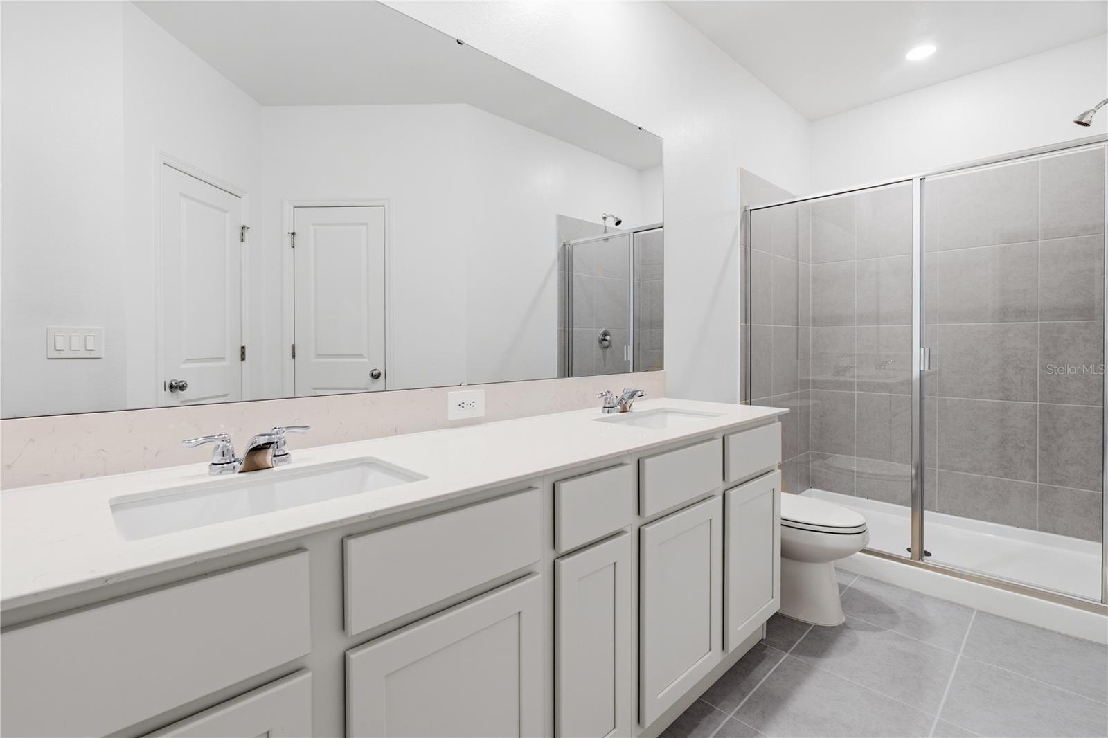 BRENTWOOD TOWNHOMES - Residential Lease