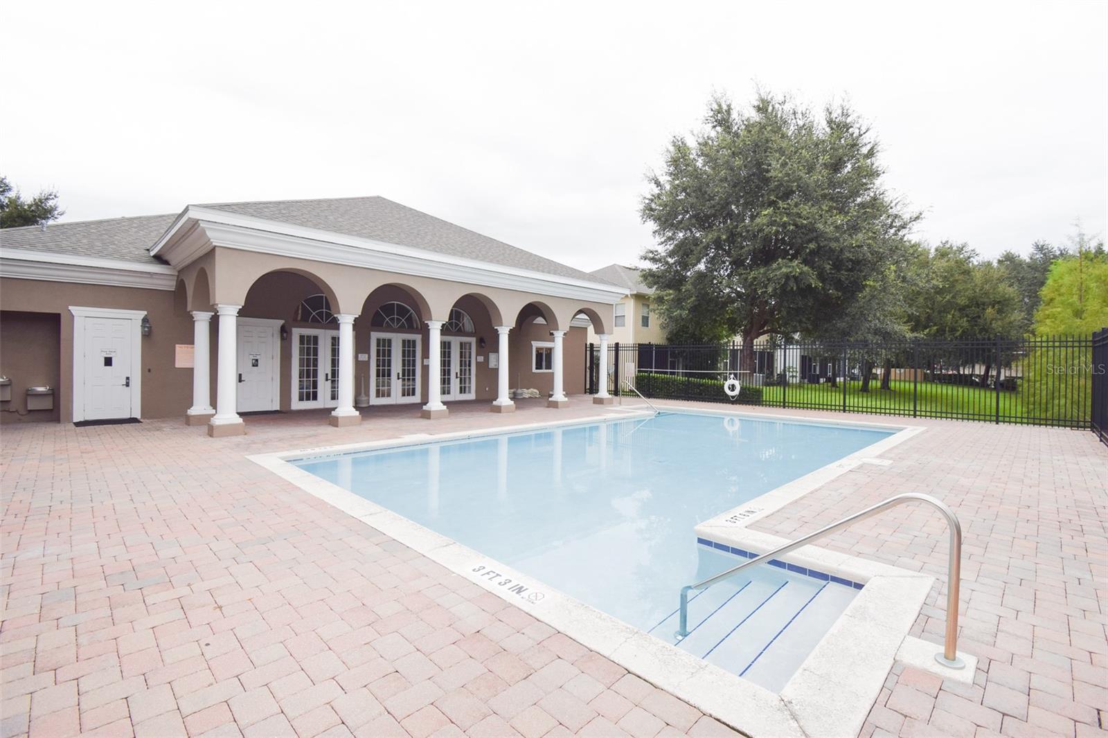 VILLA CAPRI/METROWEST - Residential