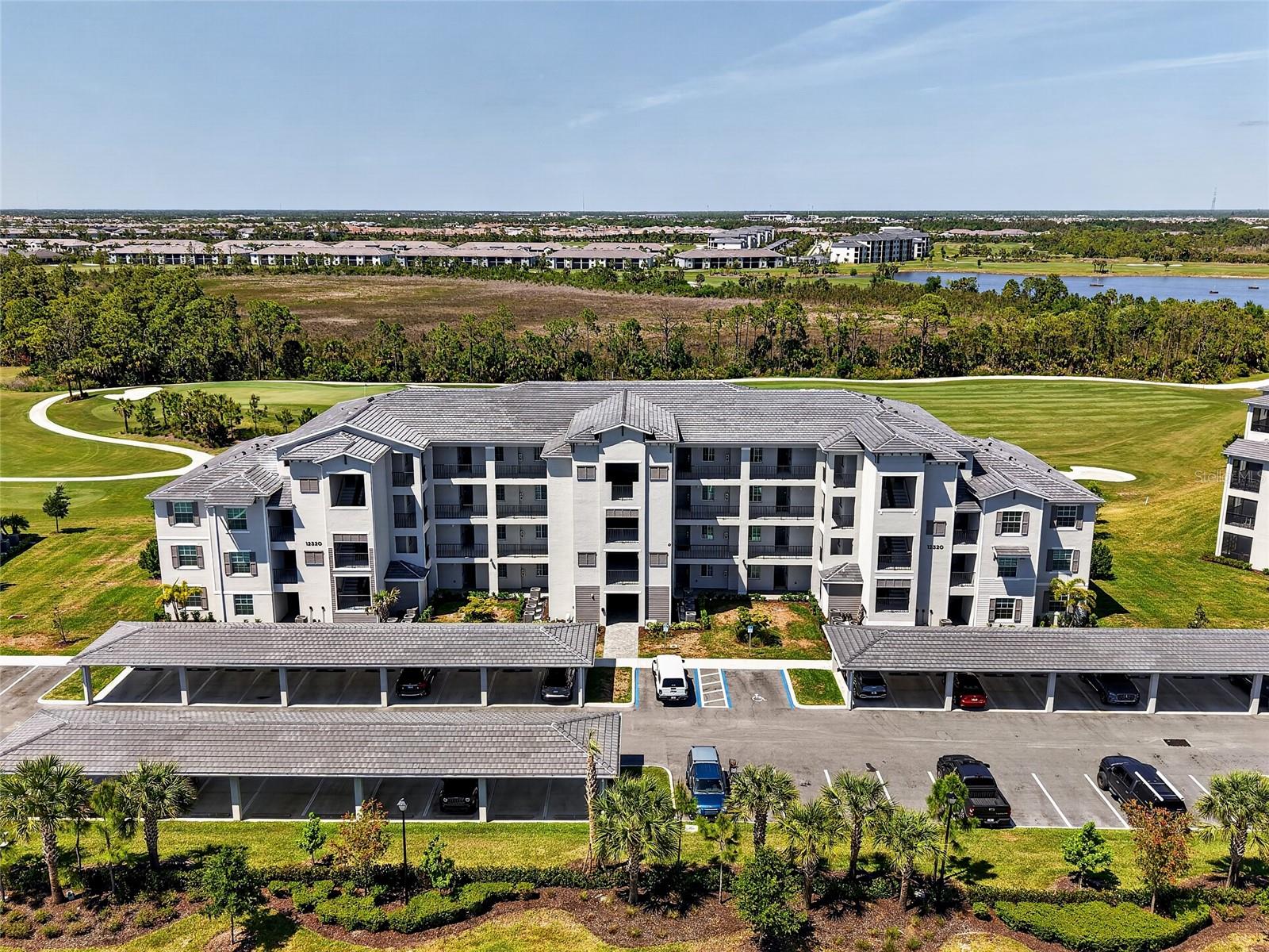 WELLEN PARK GOLF & COUNTRY CLUB - Residential