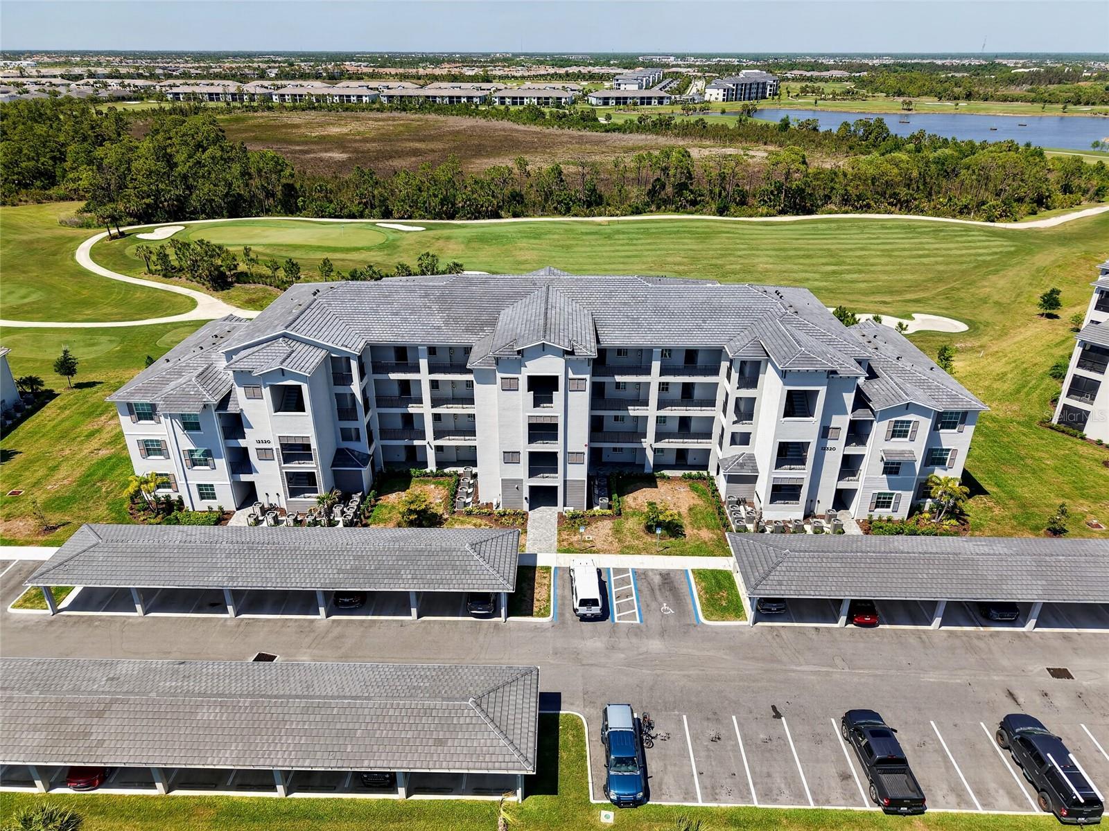 WELLEN PARK GOLF & COUNTRY CLUB - Residential