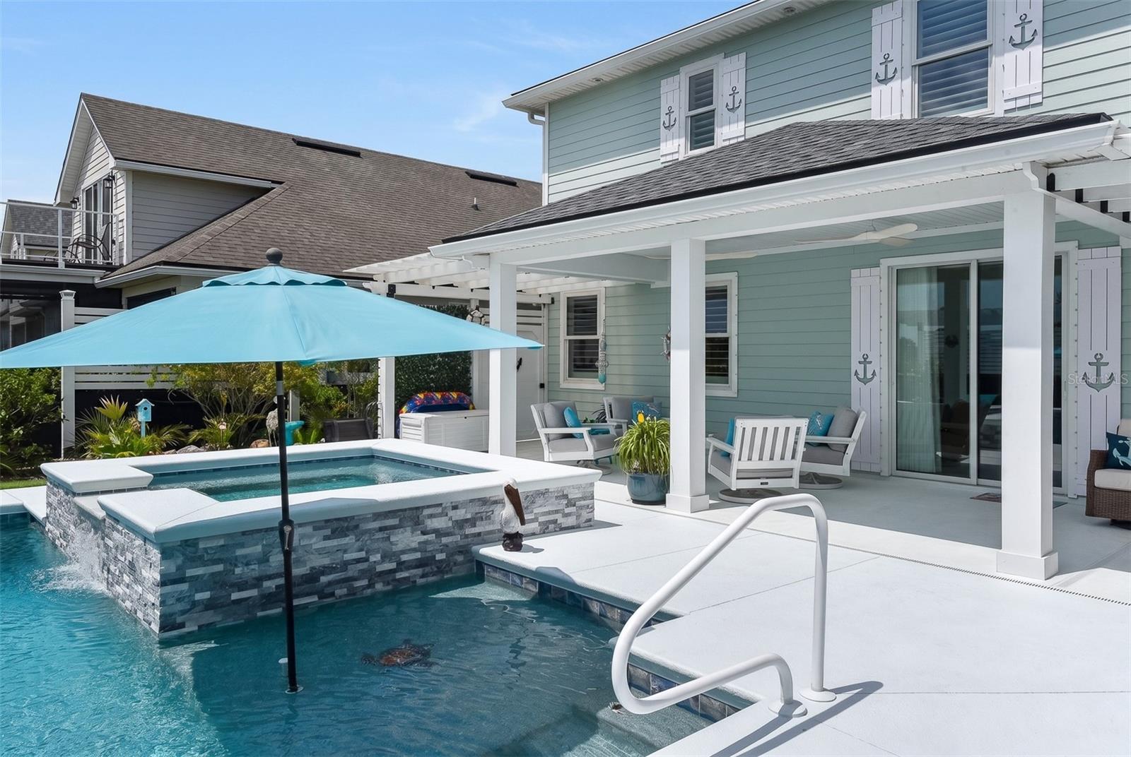 LOS LAGOS - Residential