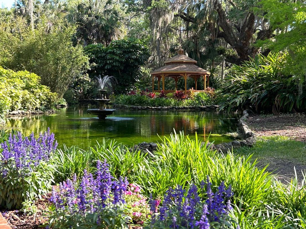 LOS LAGOS - Residential