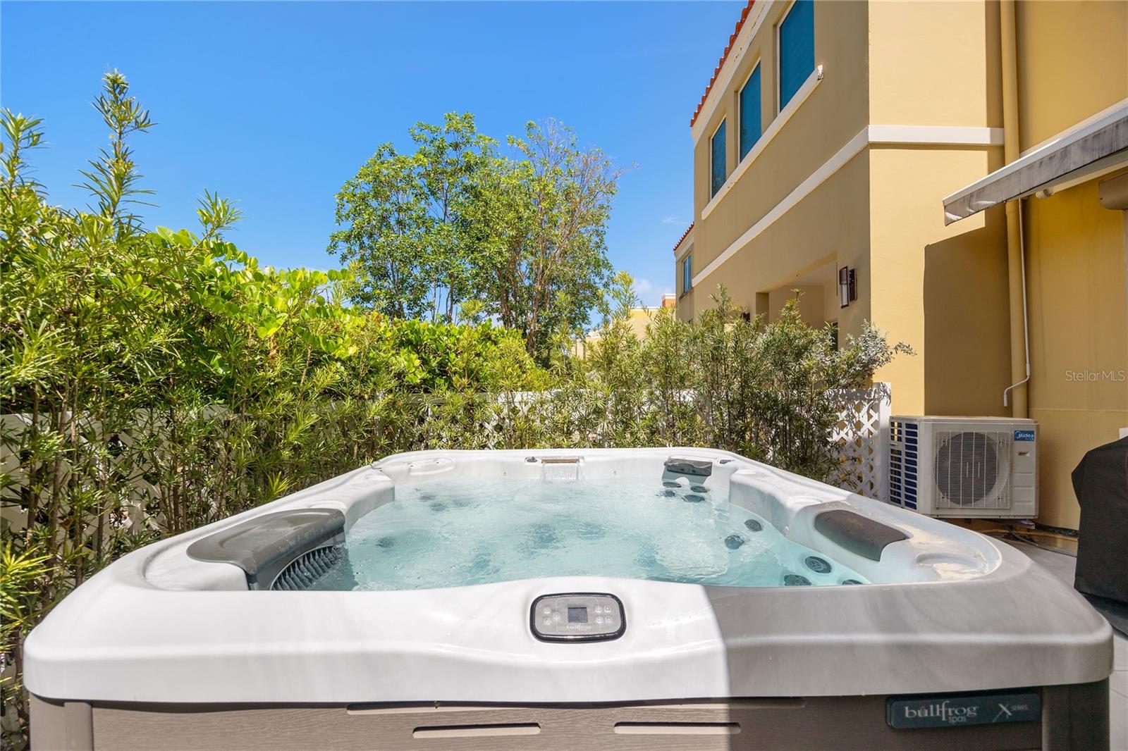 AQUABELLA - Residential
