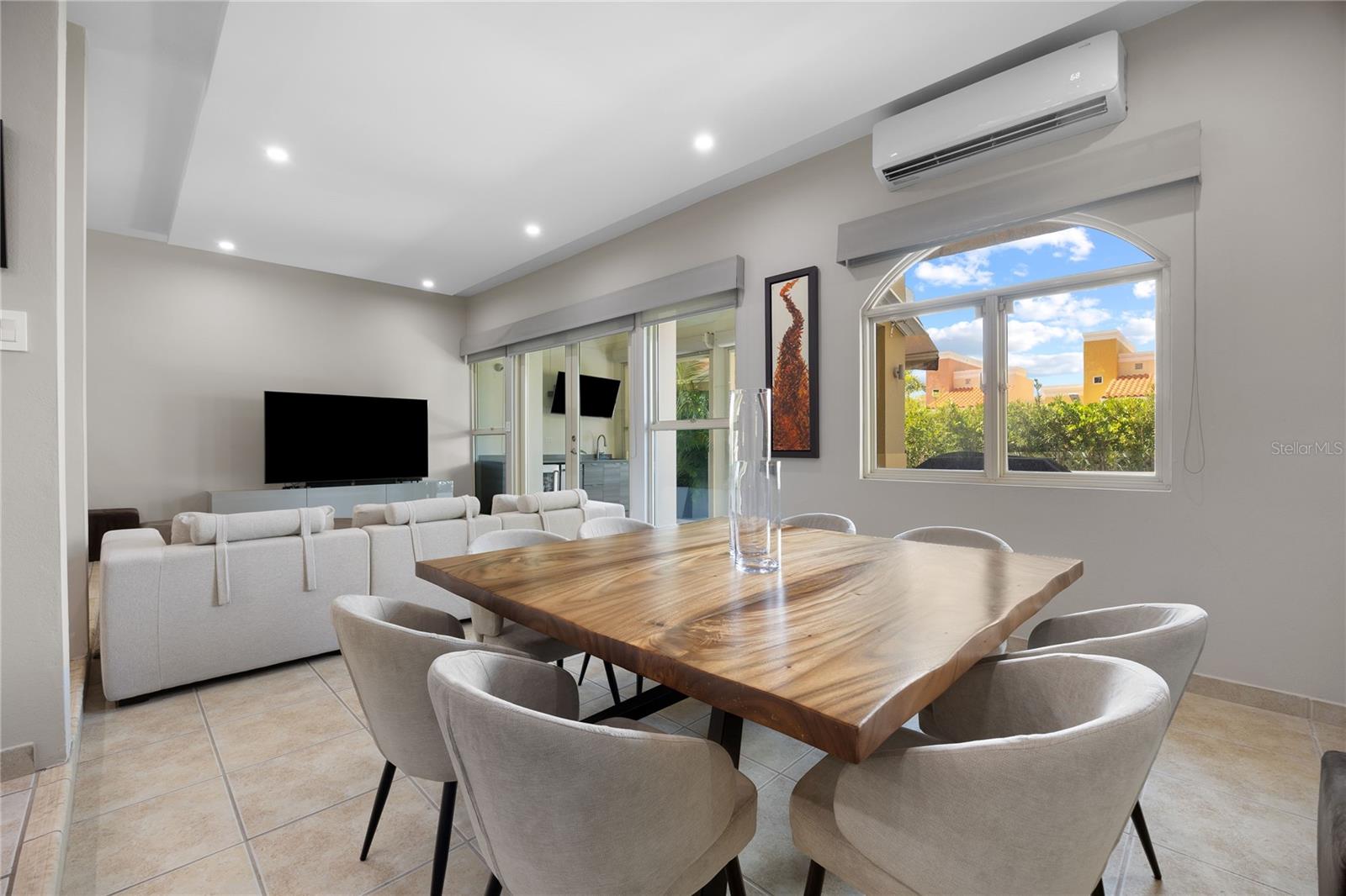 AQUABELLA - Residential