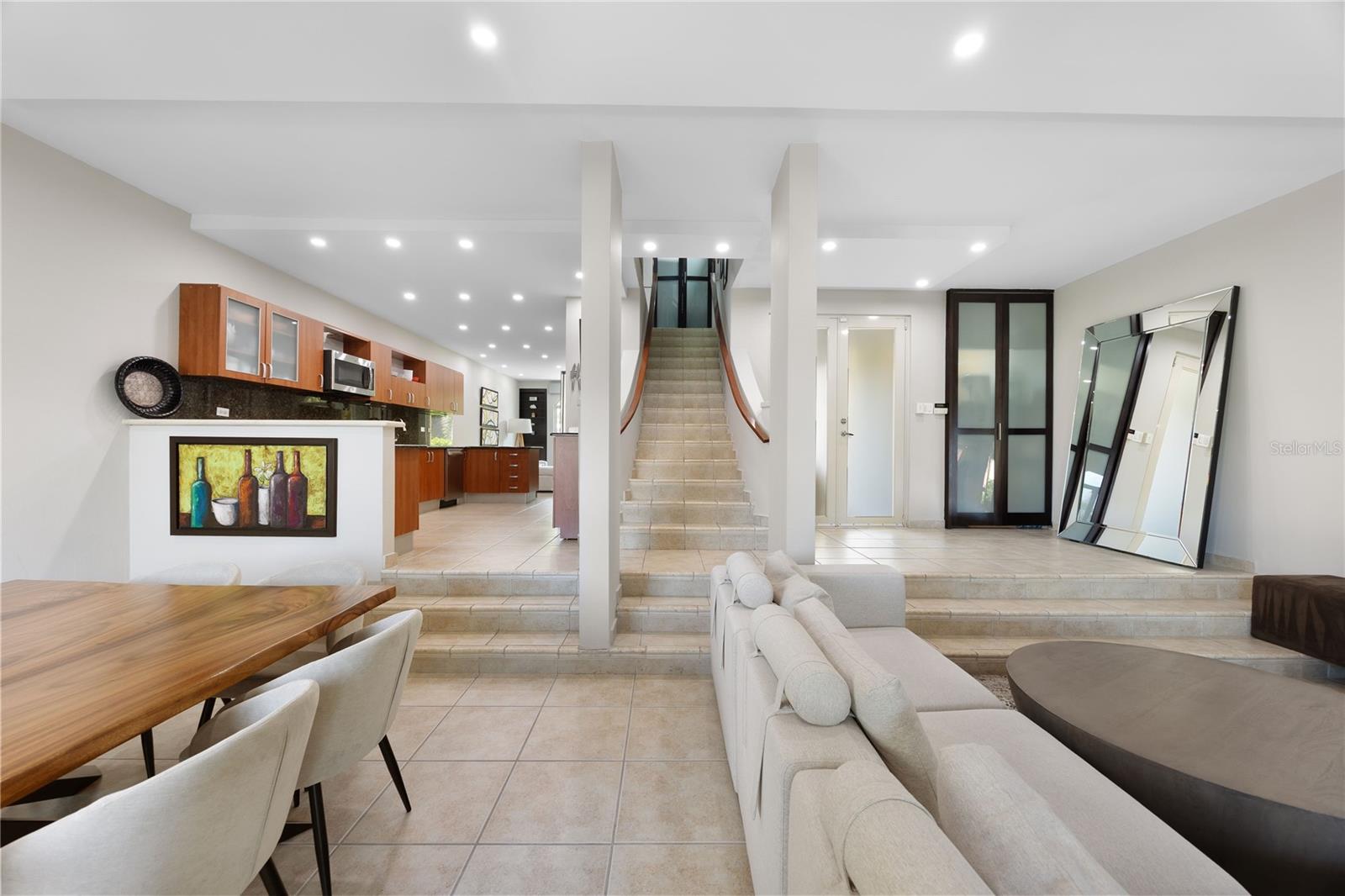 AQUABELLA - Residential