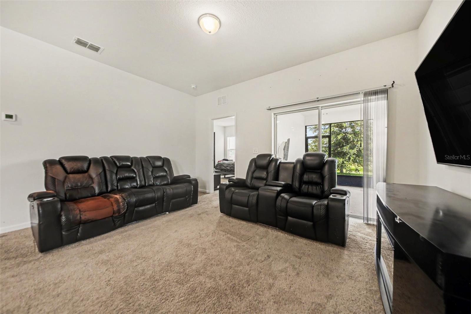 FERNANDA PLACE PH 1 - Residential