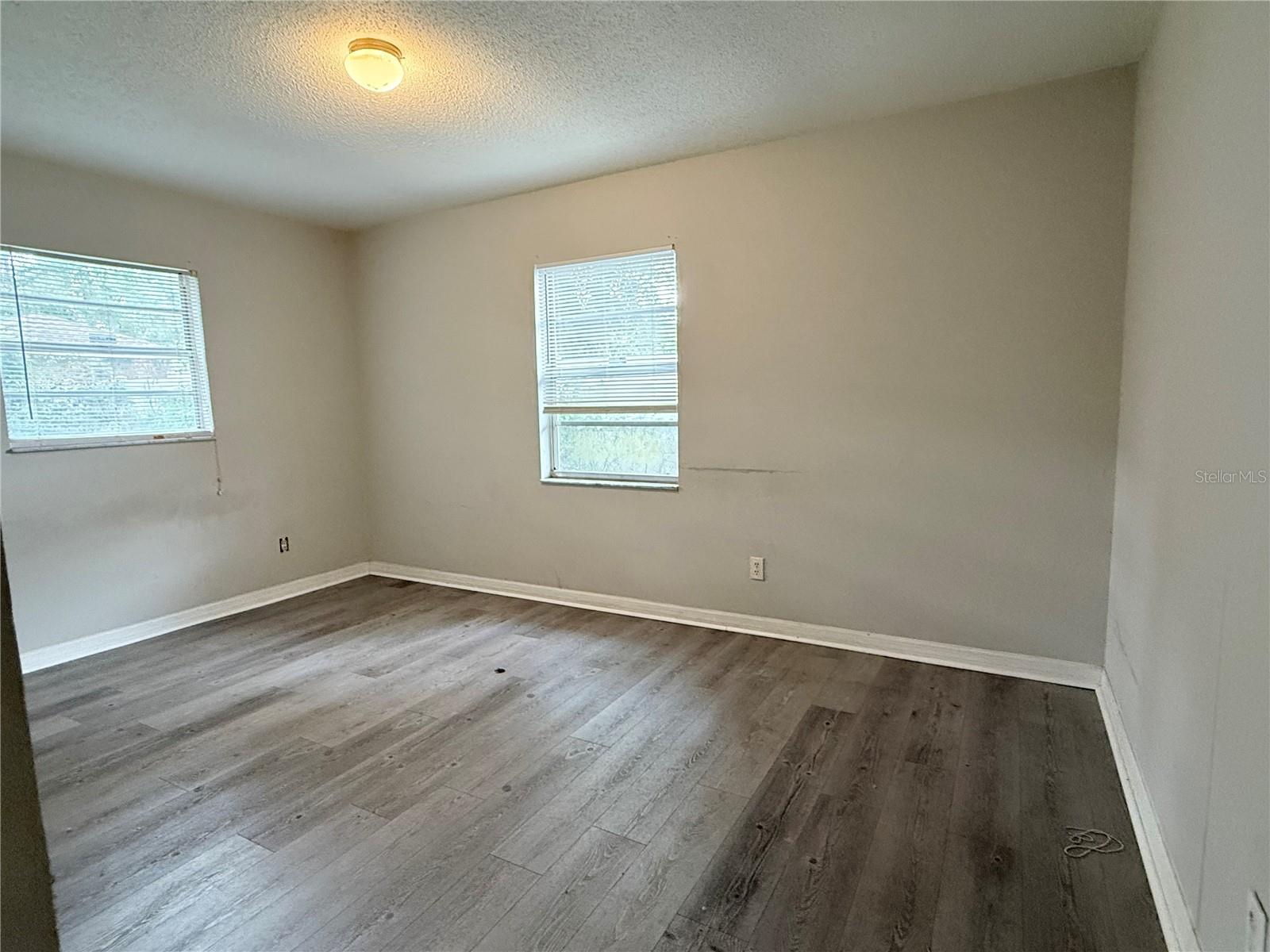 DUROLIFE HOMES - Residential