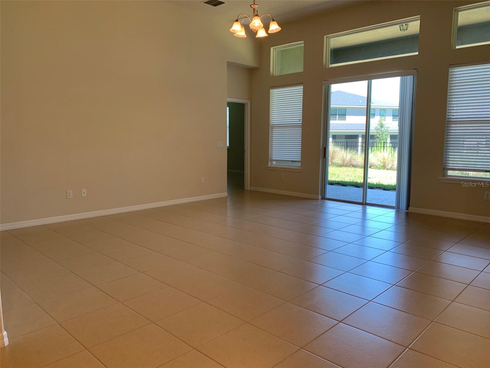 TAPESTRY PH 4 - Residential