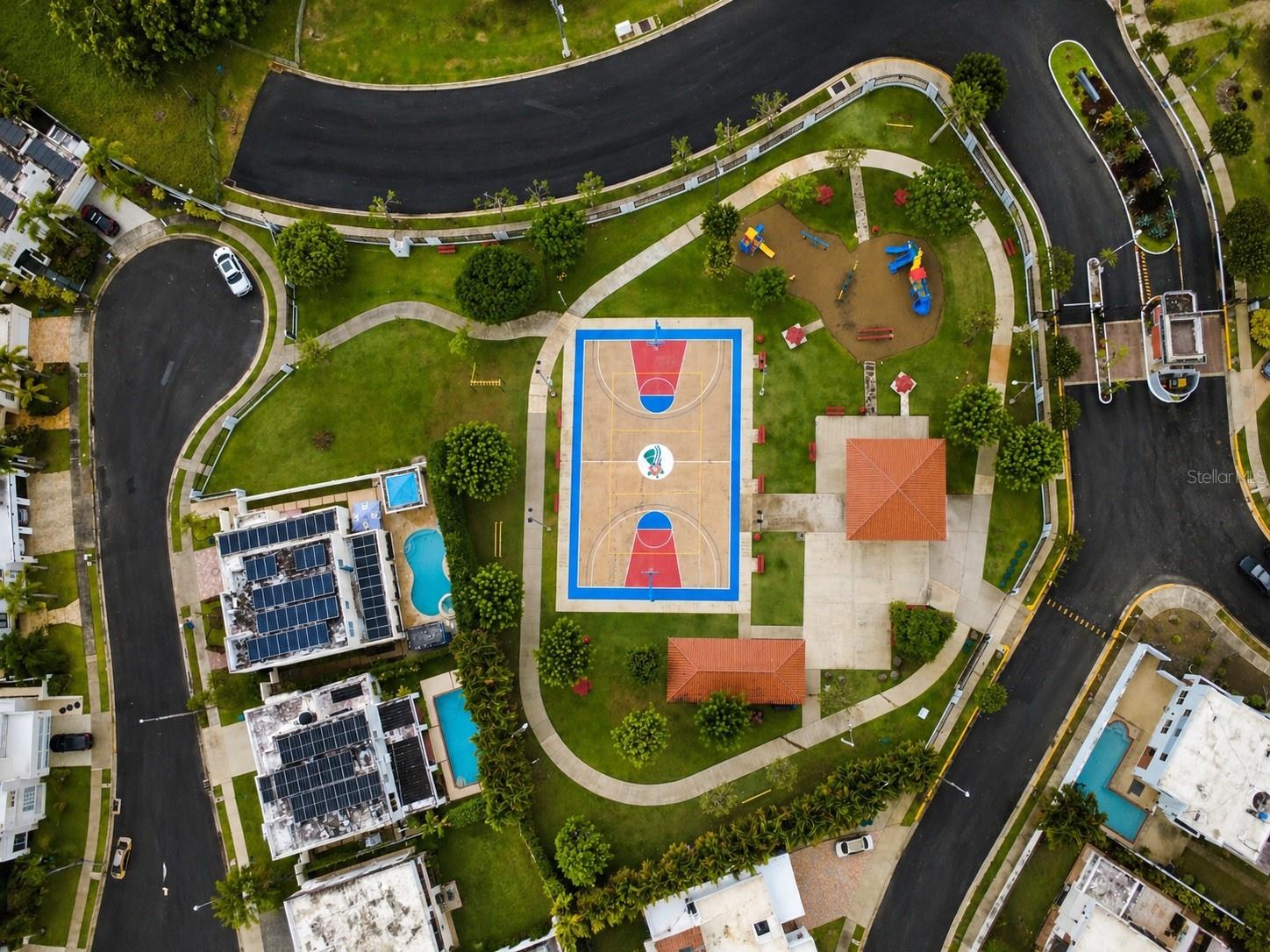 URB. ENTRERIOS ENCANTADA - Residential