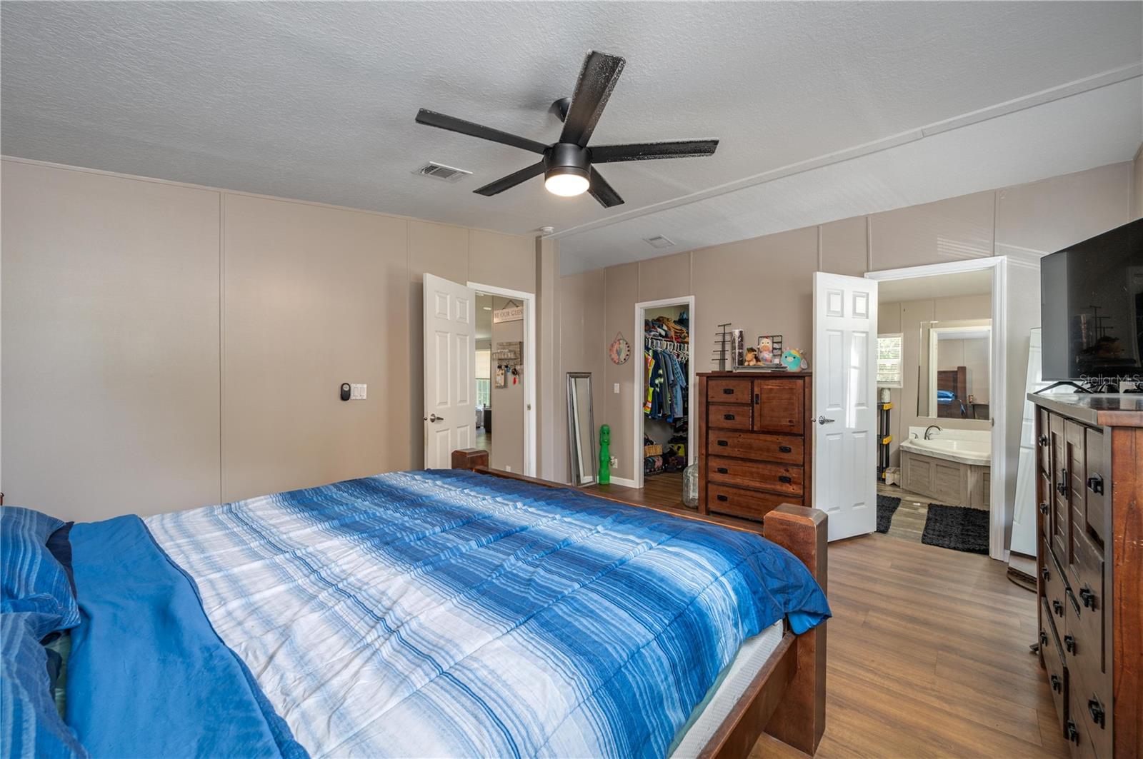 EVANS ACRES - Residential