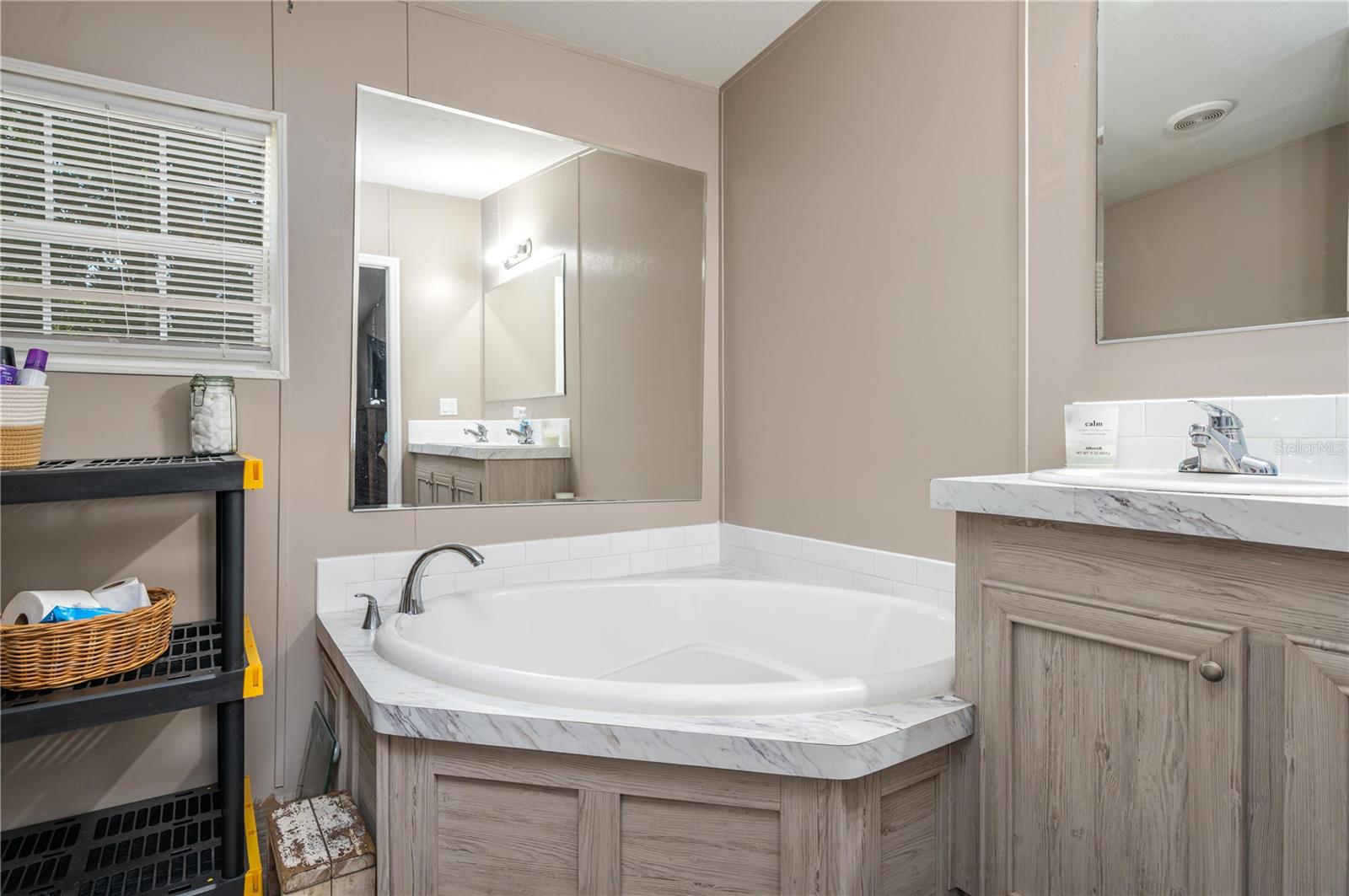 EVANS ACRES - Residential