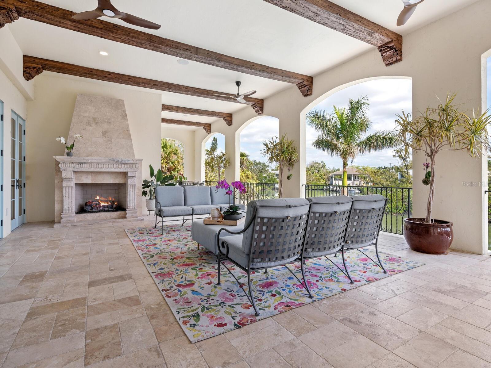 COCOANUT BAYOU - Residential