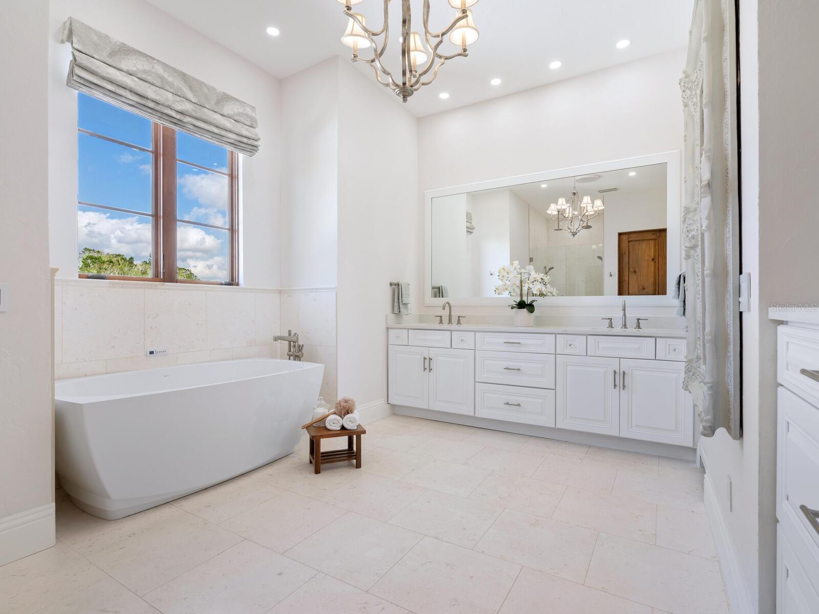 COCOANUT BAYOU - Residential