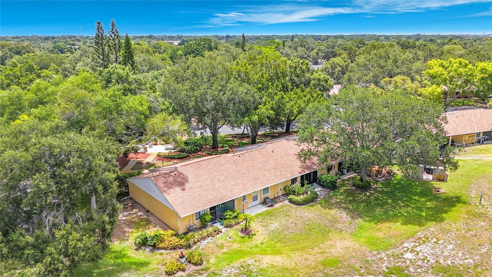 SUNSET POINT CONDO - Residential