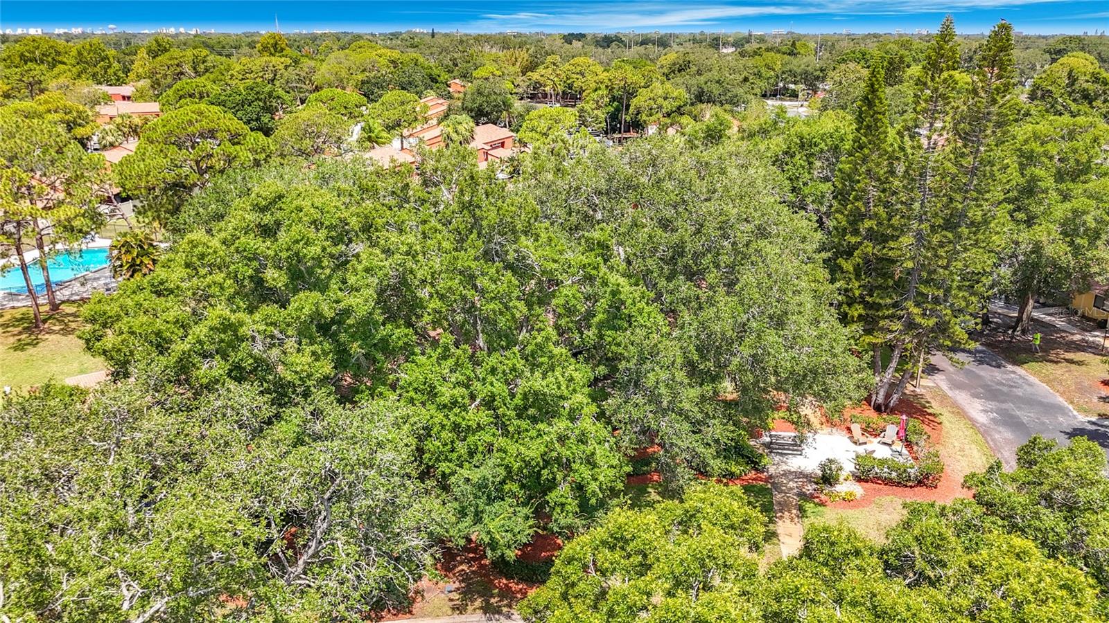 SUNSET POINT CONDO - Residential
