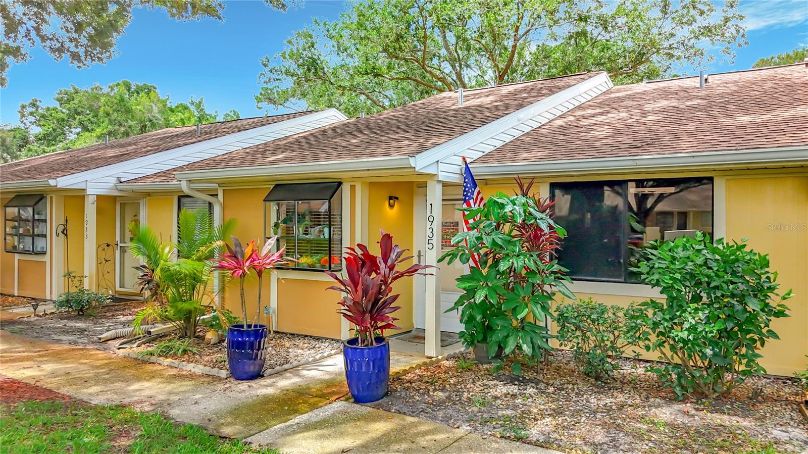 SUNSET POINT CONDO - Residential