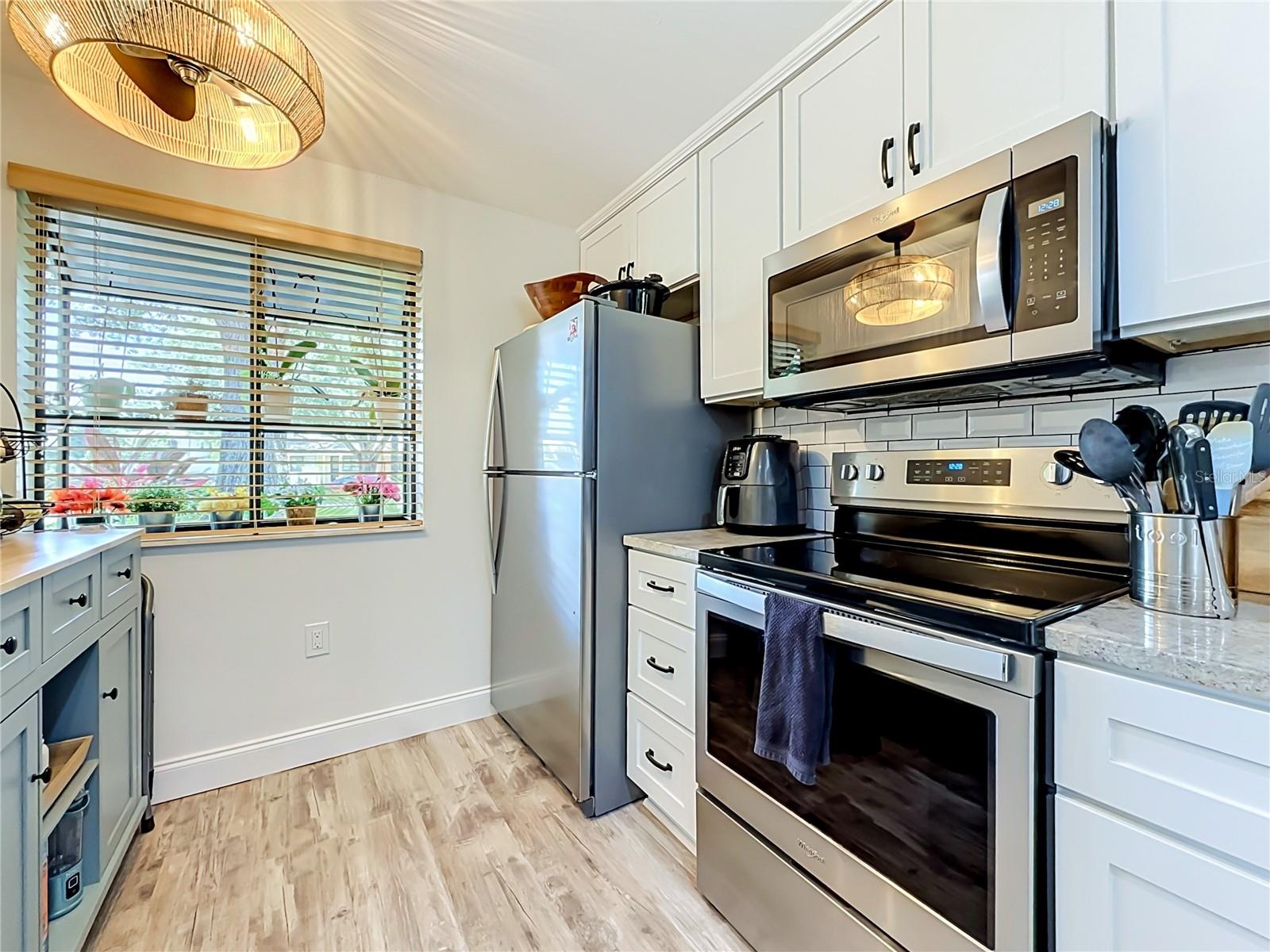 SUNSET POINT CONDO - Residential