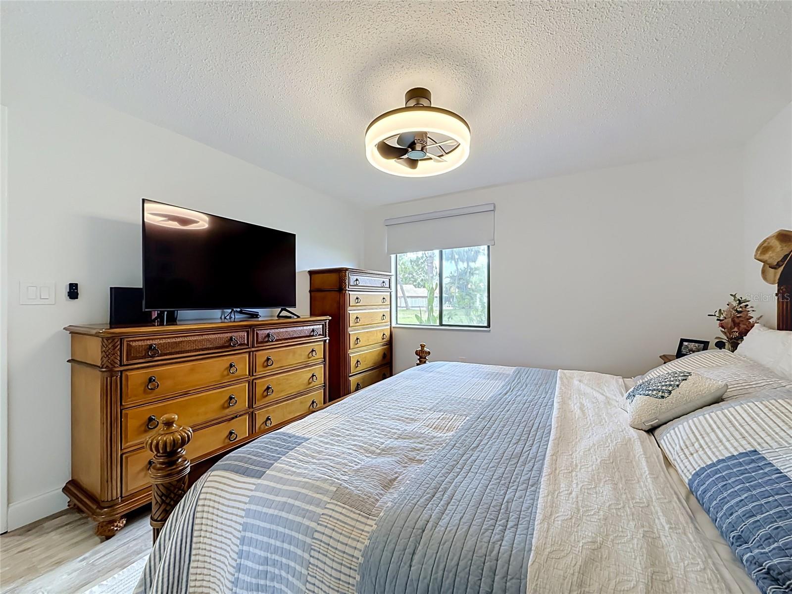 SUNSET POINT CONDO - Residential