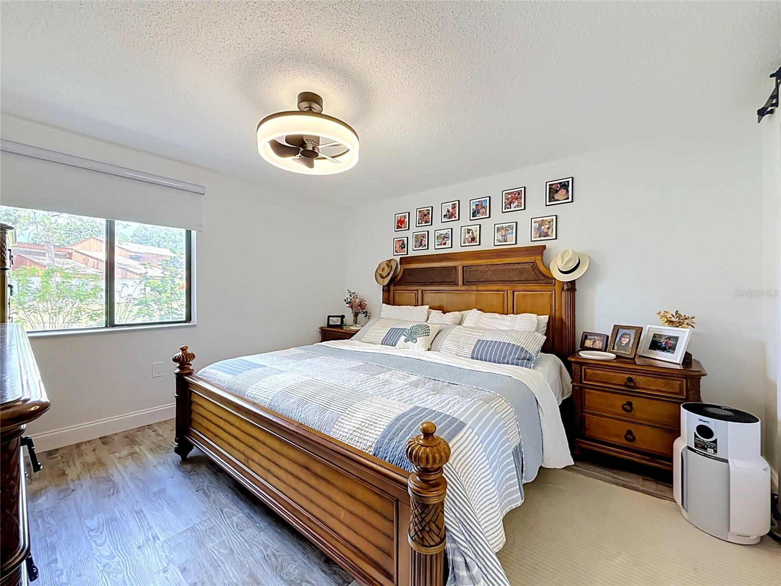 SUNSET POINT CONDO - Residential