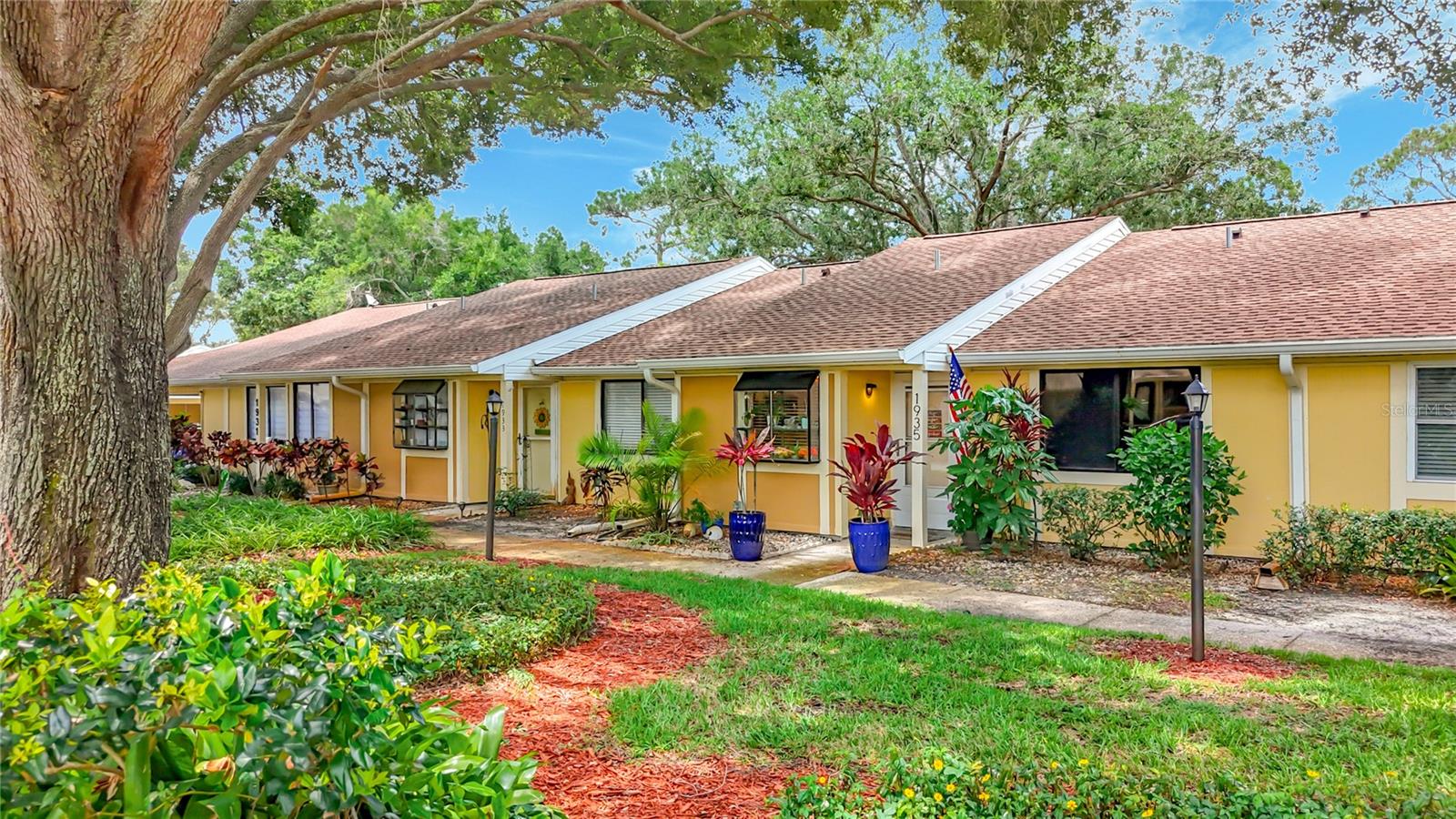 SUNSET POINT CONDO - Residential