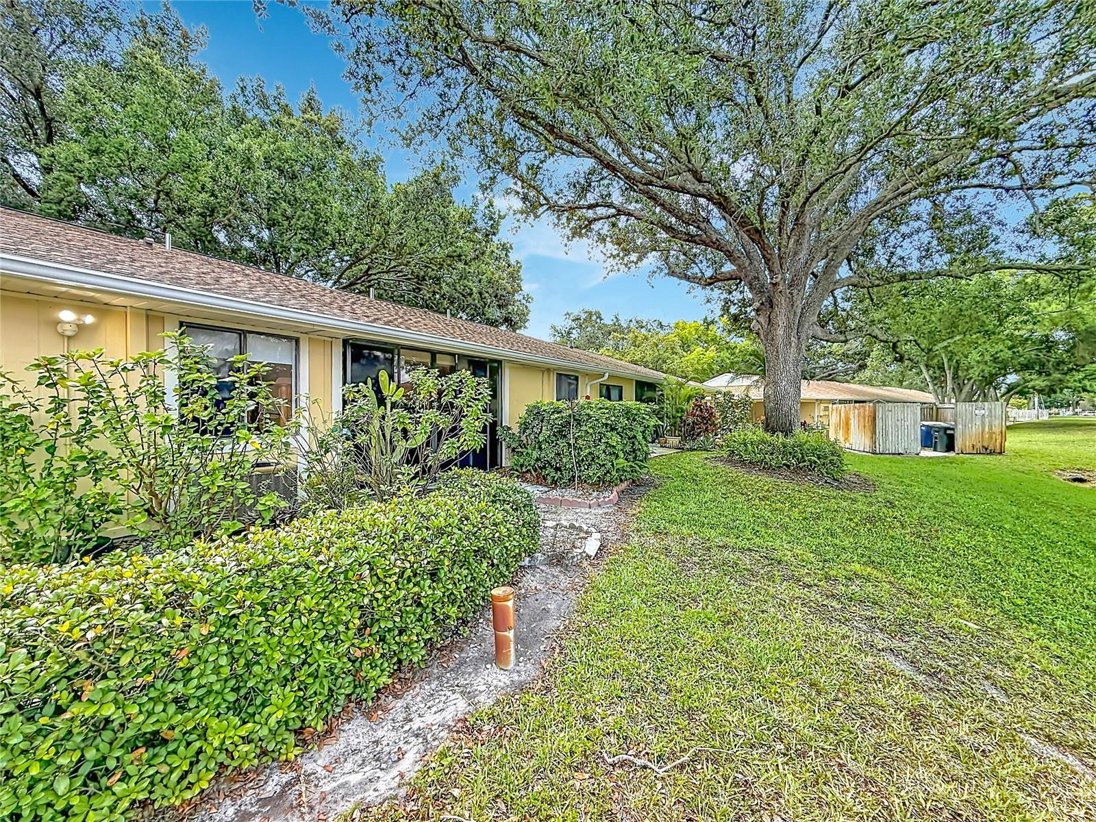 SUNSET POINT CONDO - Residential