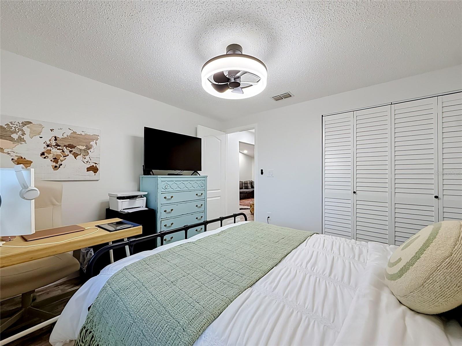 SUNSET POINT CONDO - Residential