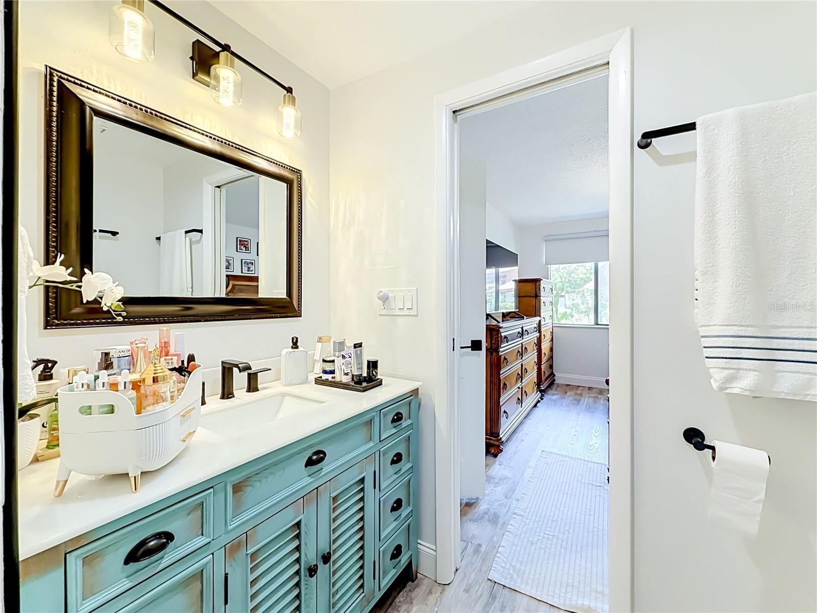 SUNSET POINT CONDO - Residential