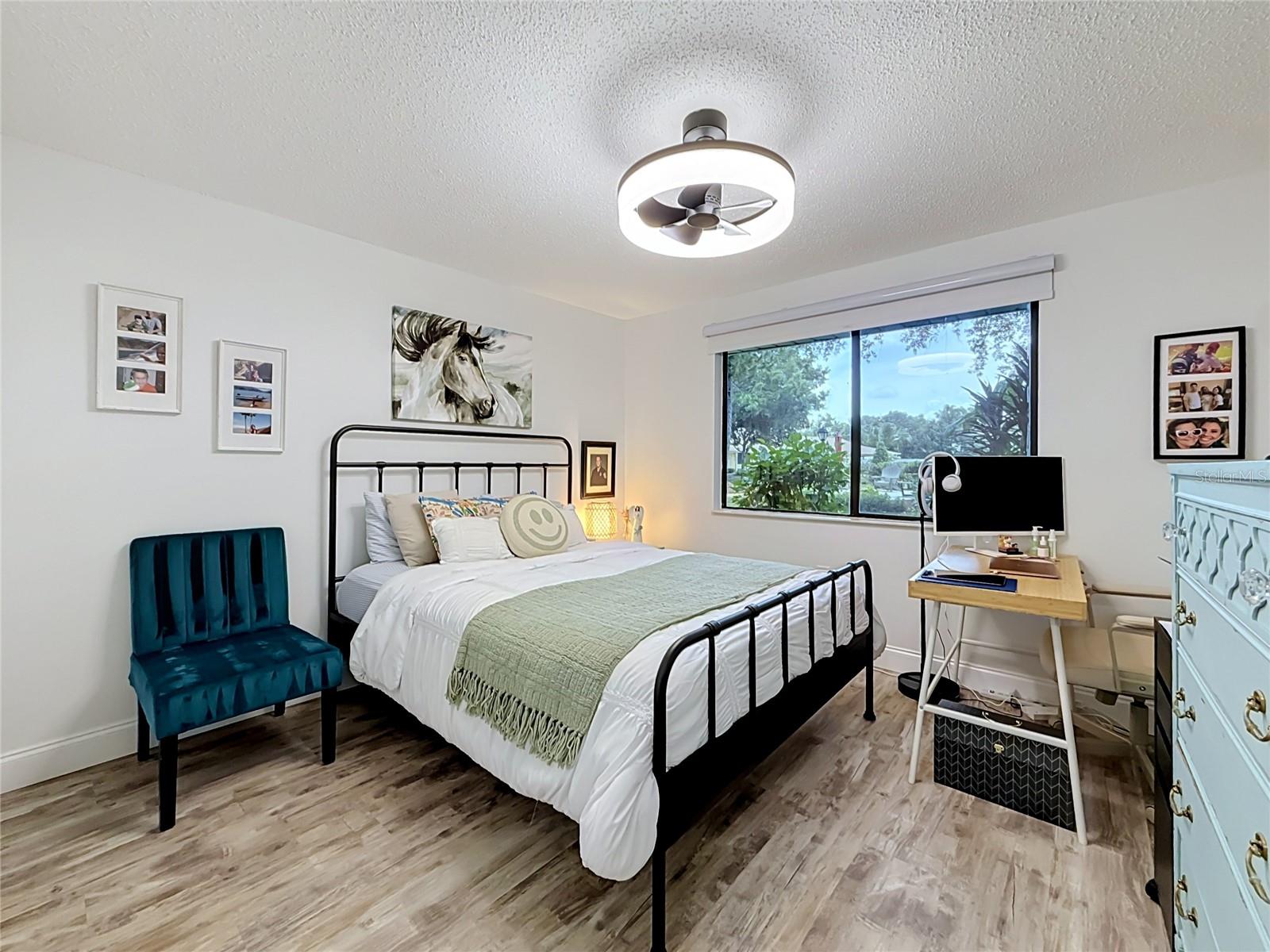 SUNSET POINT CONDO - Residential