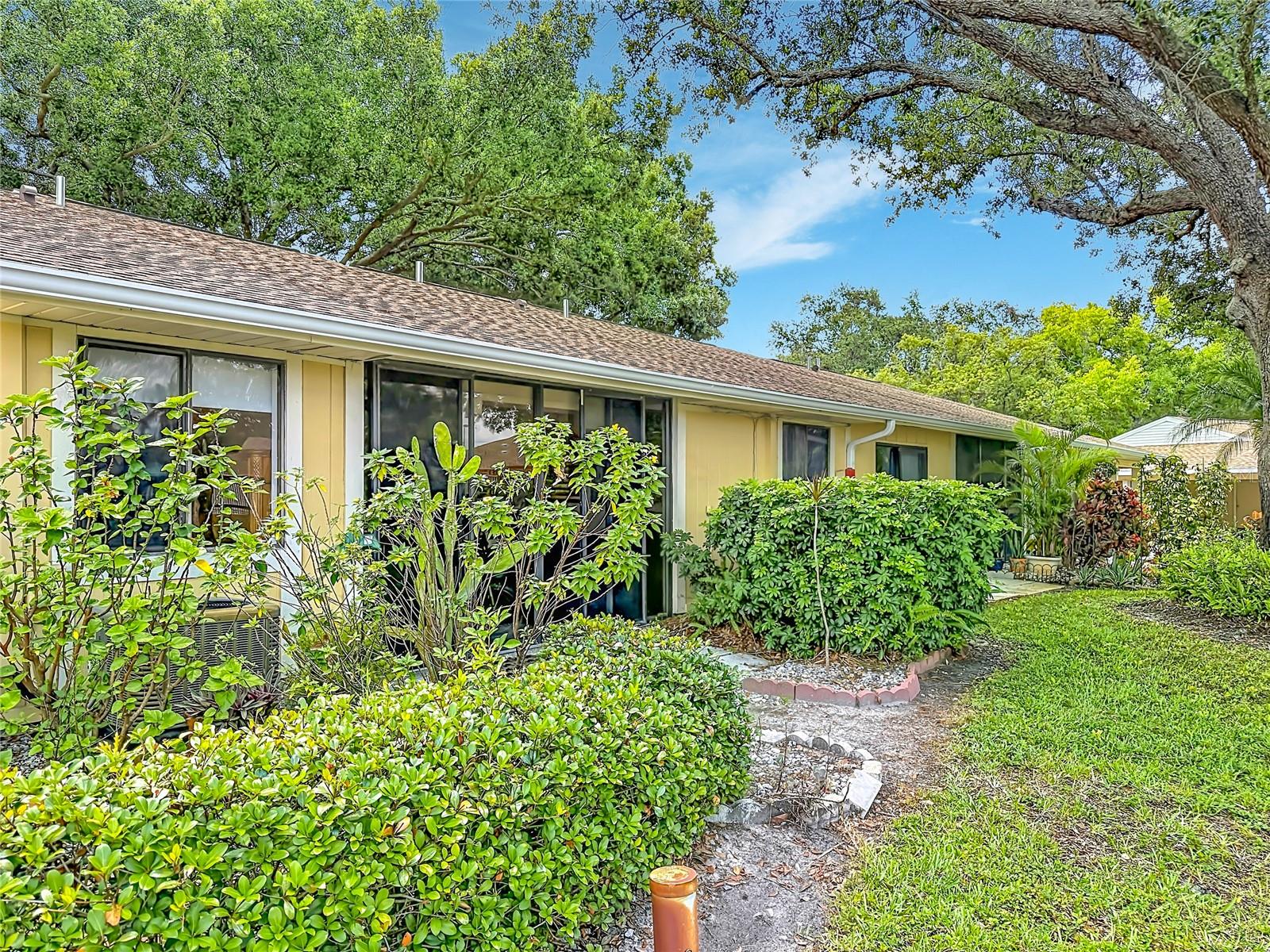 SUNSET POINT CONDO - Residential