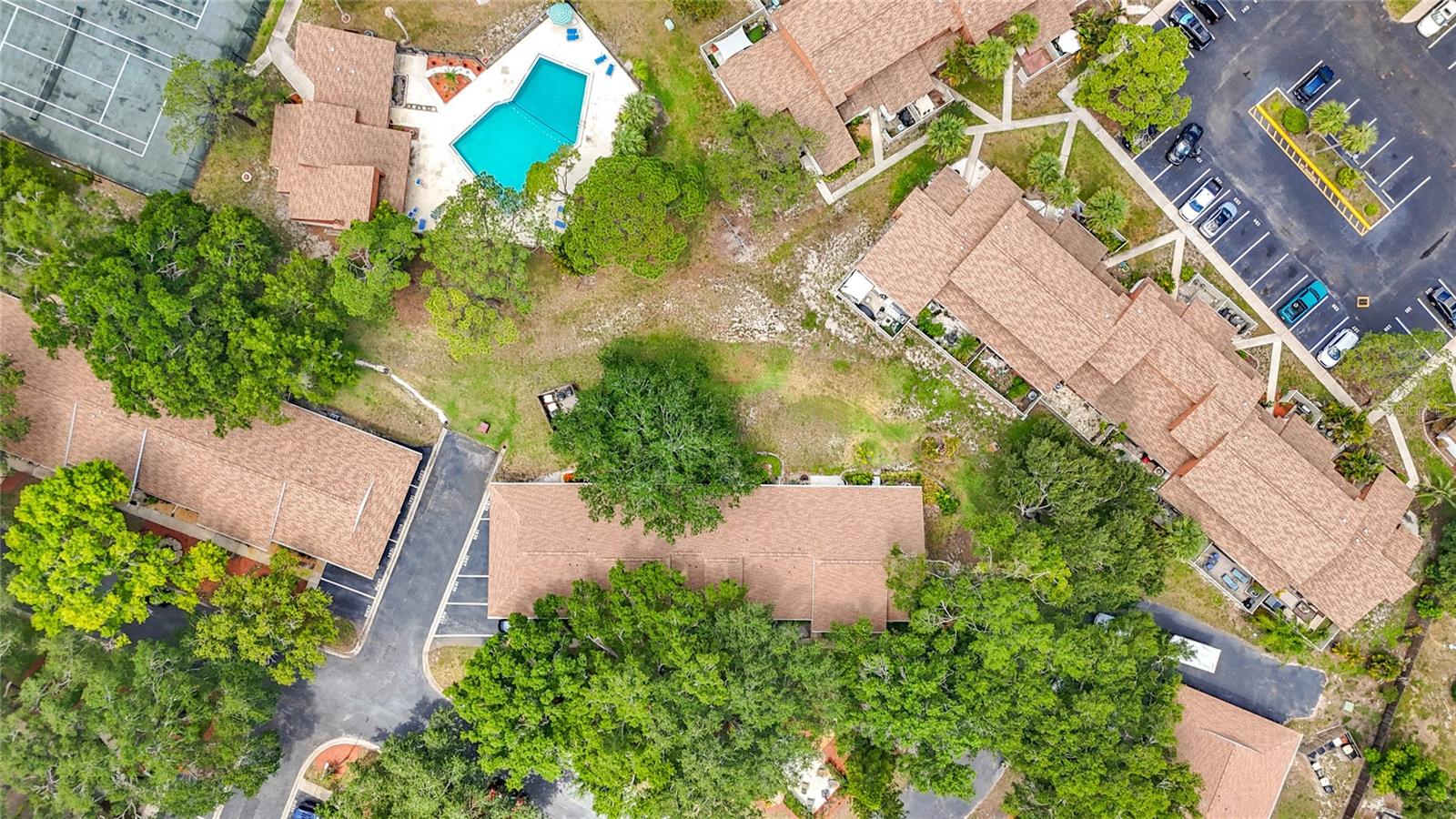 SUNSET POINT CONDO - Residential