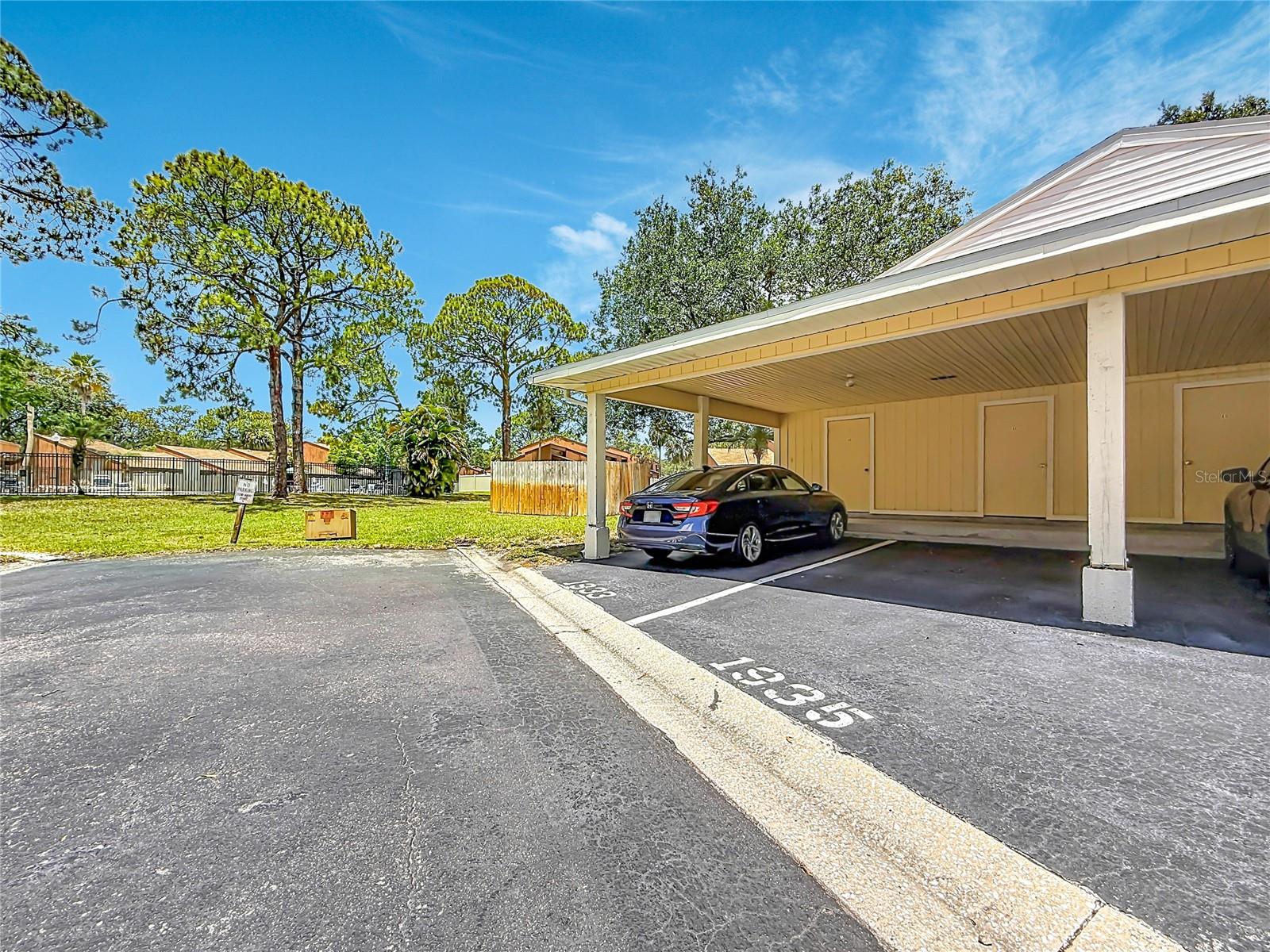 SUNSET POINT CONDO - Residential