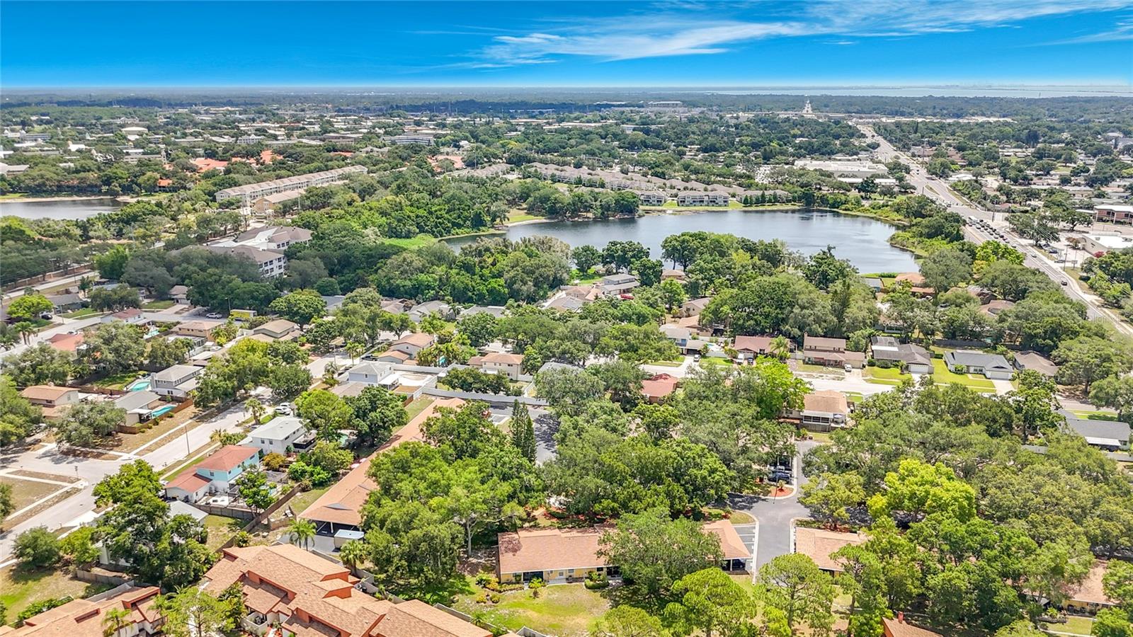 SUNSET POINT CONDO - Residential