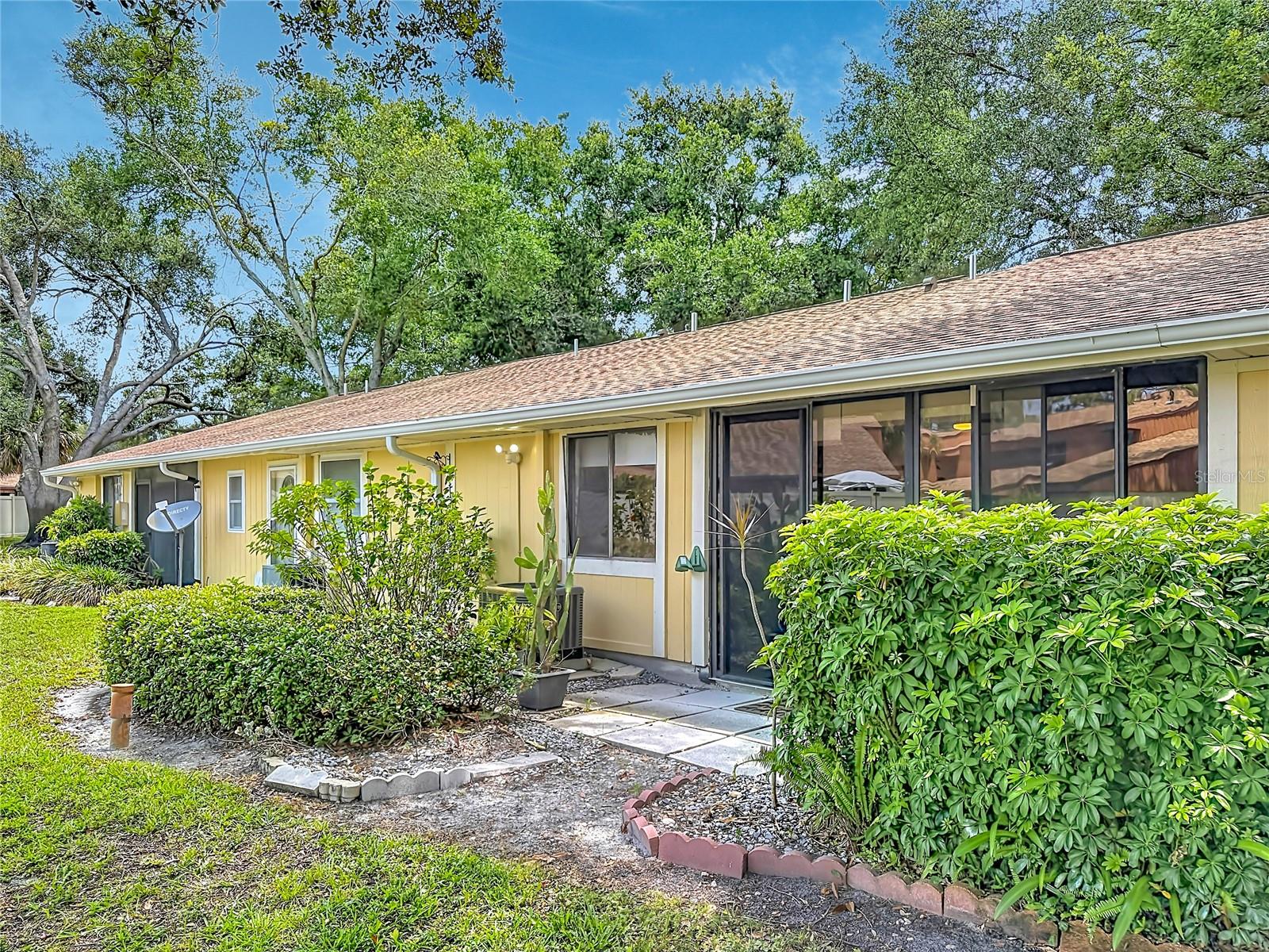 SUNSET POINT CONDO - Residential