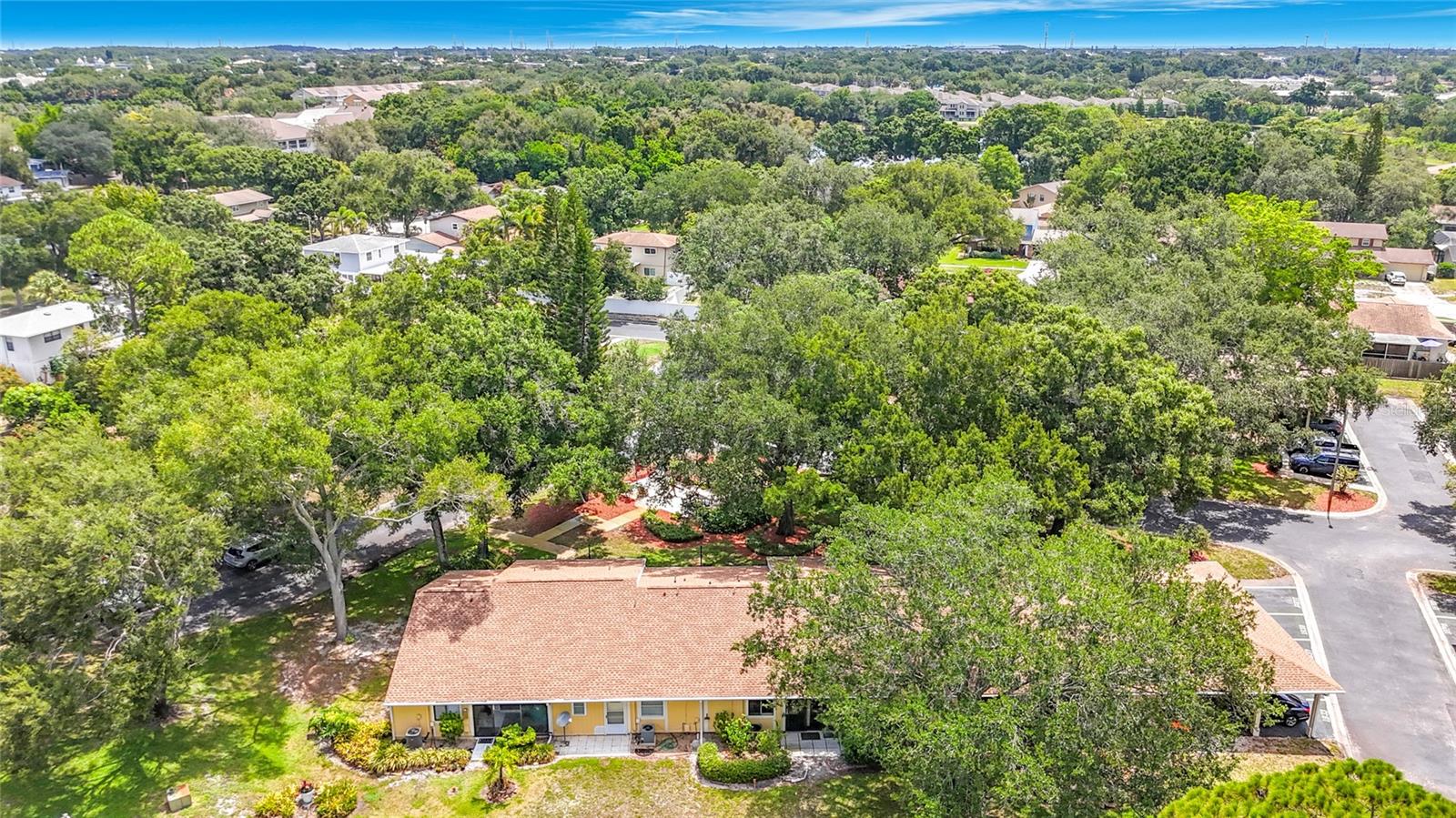 SUNSET POINT CONDO - Residential