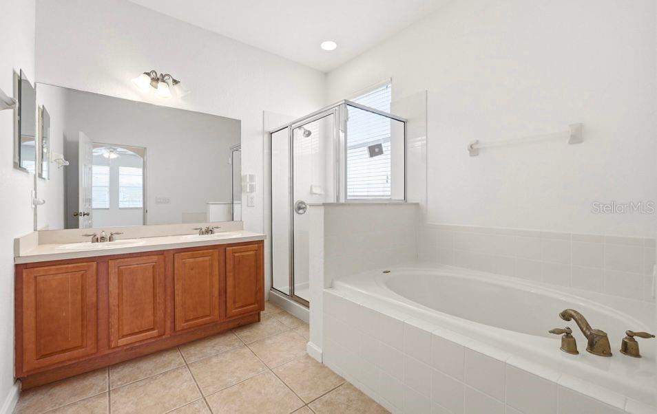 TRAFALGAR VILLAGE PH 1 - Residential Lease