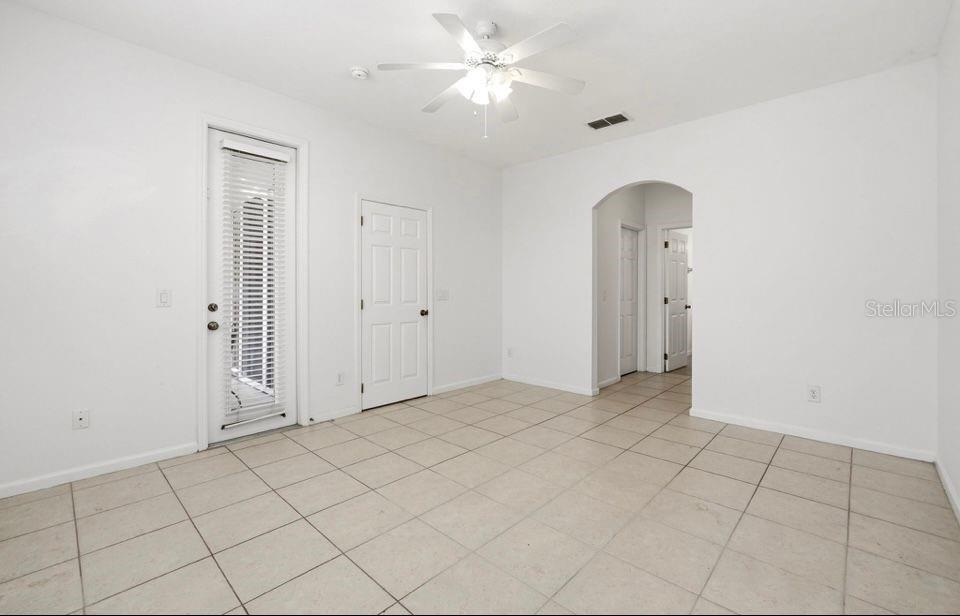 TRAFALGAR VILLAGE PH 1 - Residential Lease
