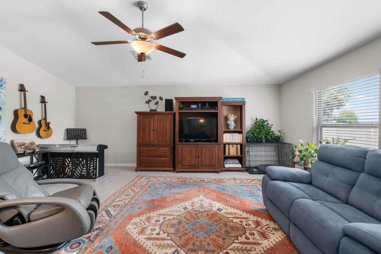 MILLS BAYOU - Residential