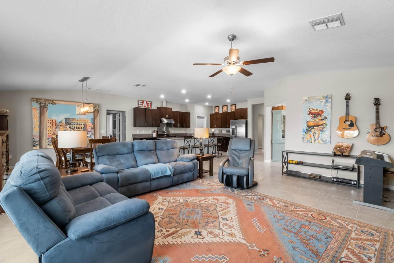 MILLS BAYOU - Residential