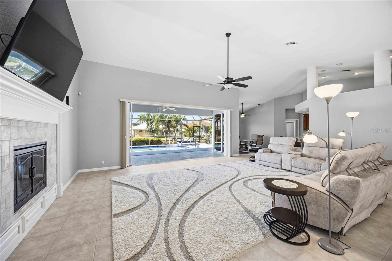 PUNTA GORDA ISLES SEC 12 - Residential