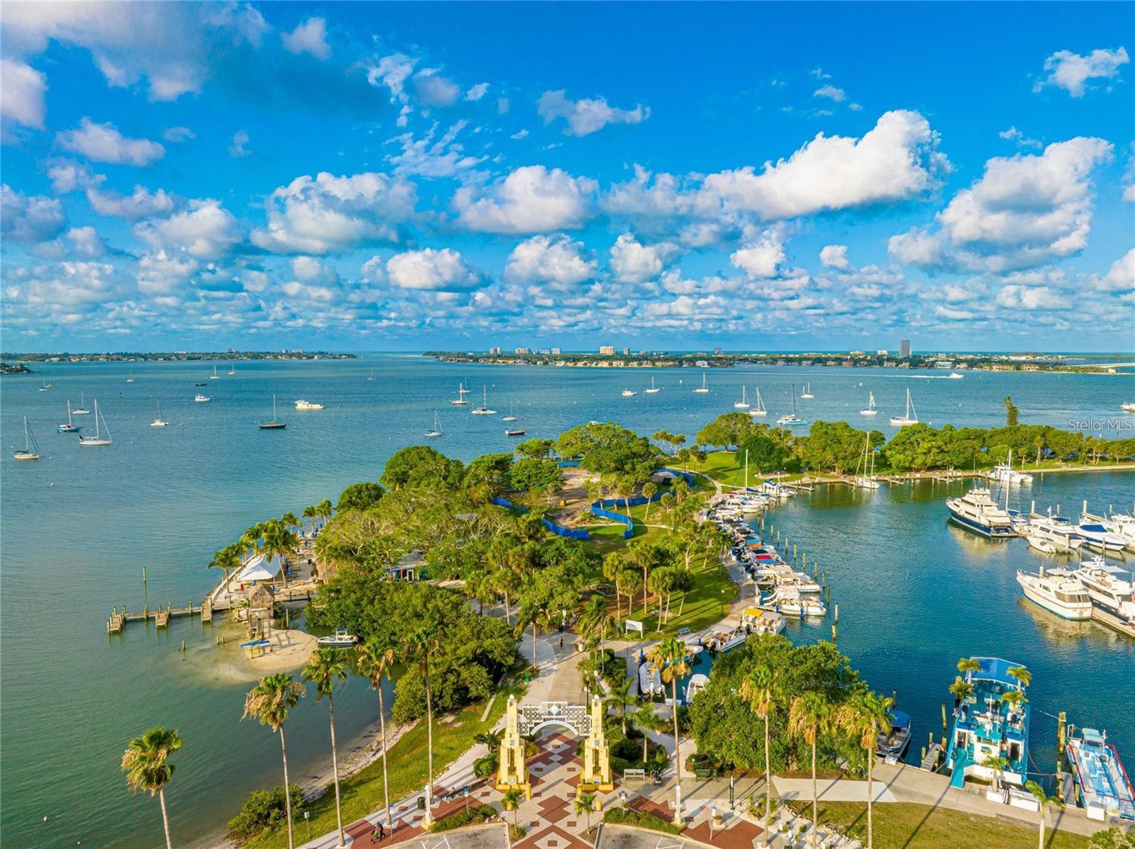 GULFSTREAM TOWERS - Residential