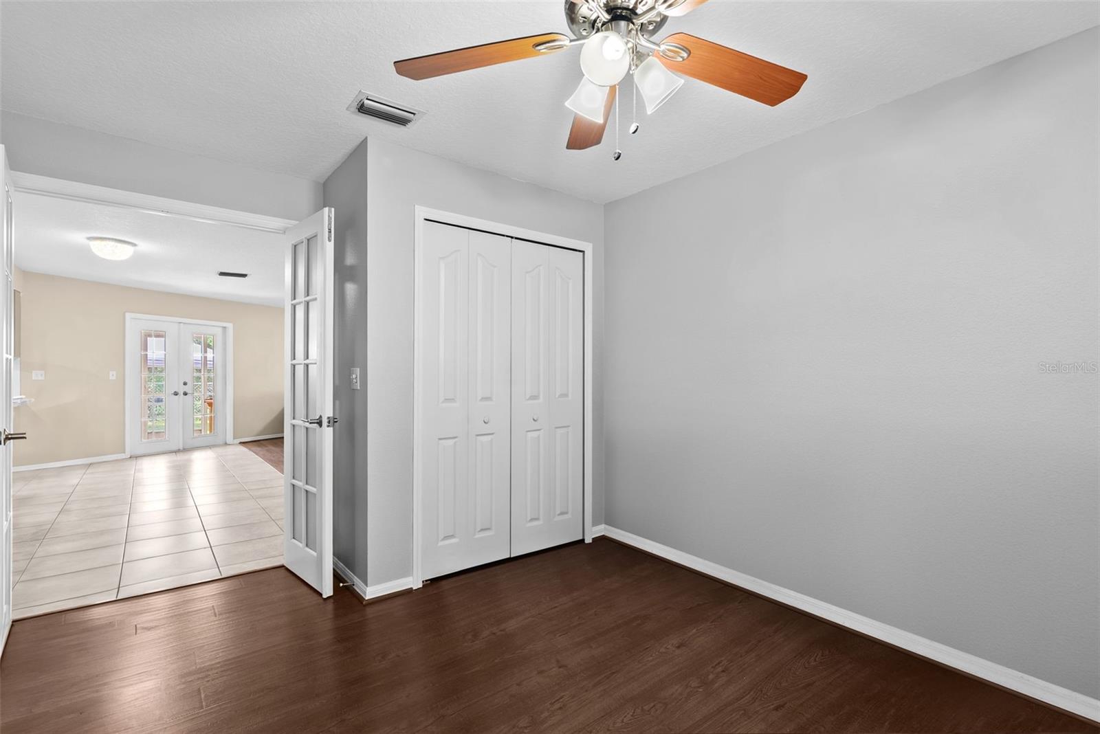 WEEKI WACHEE WOODLANDS - Residential
