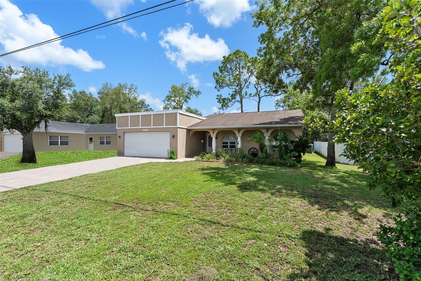 WEEKI WACHEE WOODLANDS - Residential