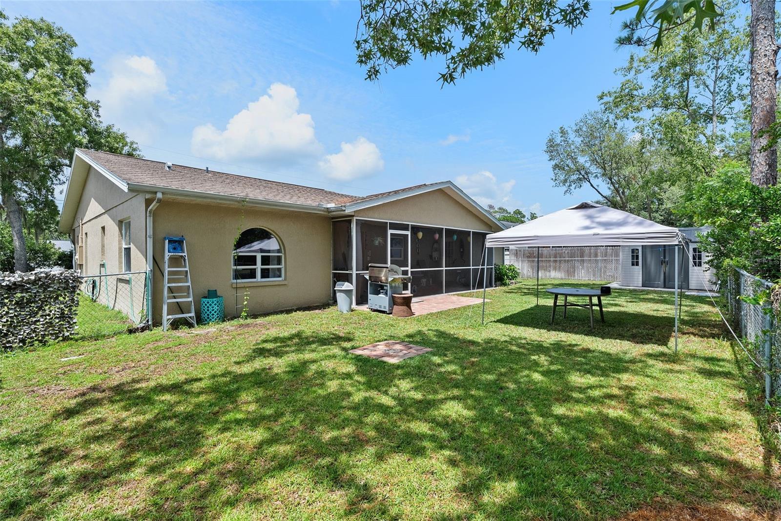 WEEKI WACHEE WOODLANDS - Residential