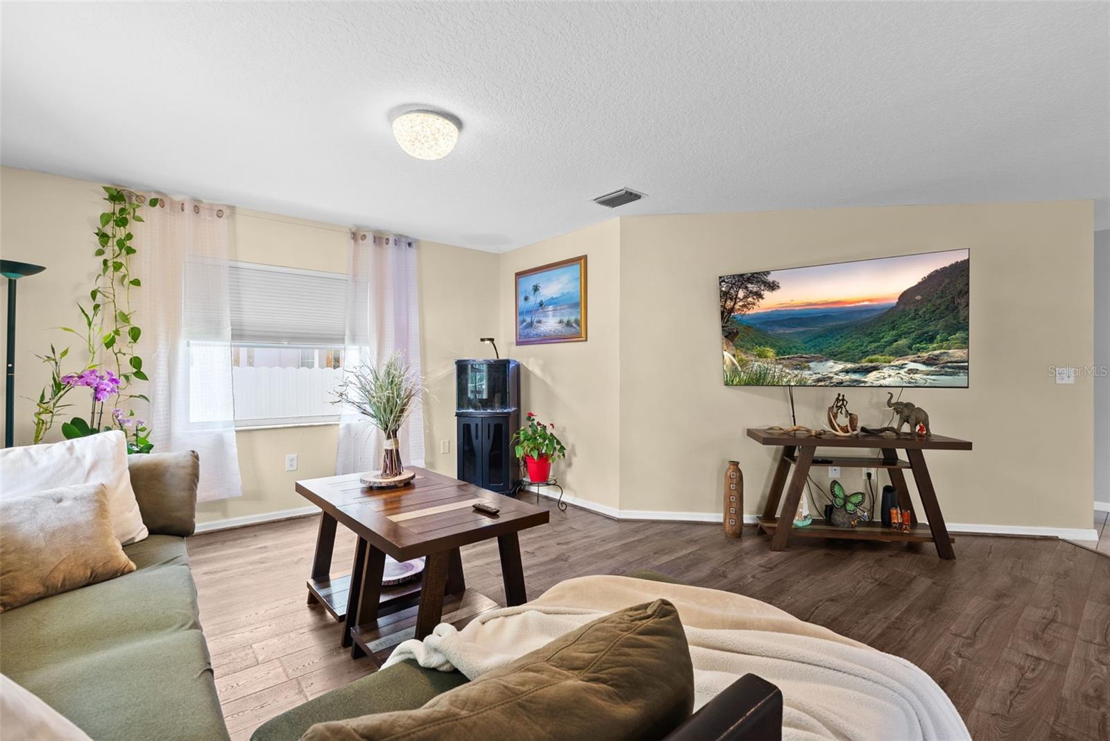 WEEKI WACHEE WOODLANDS - Residential