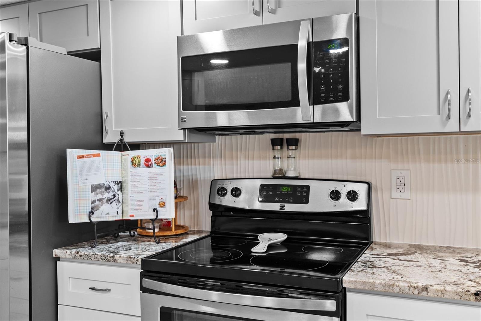 WEEKI WACHEE WOODLANDS - Residential